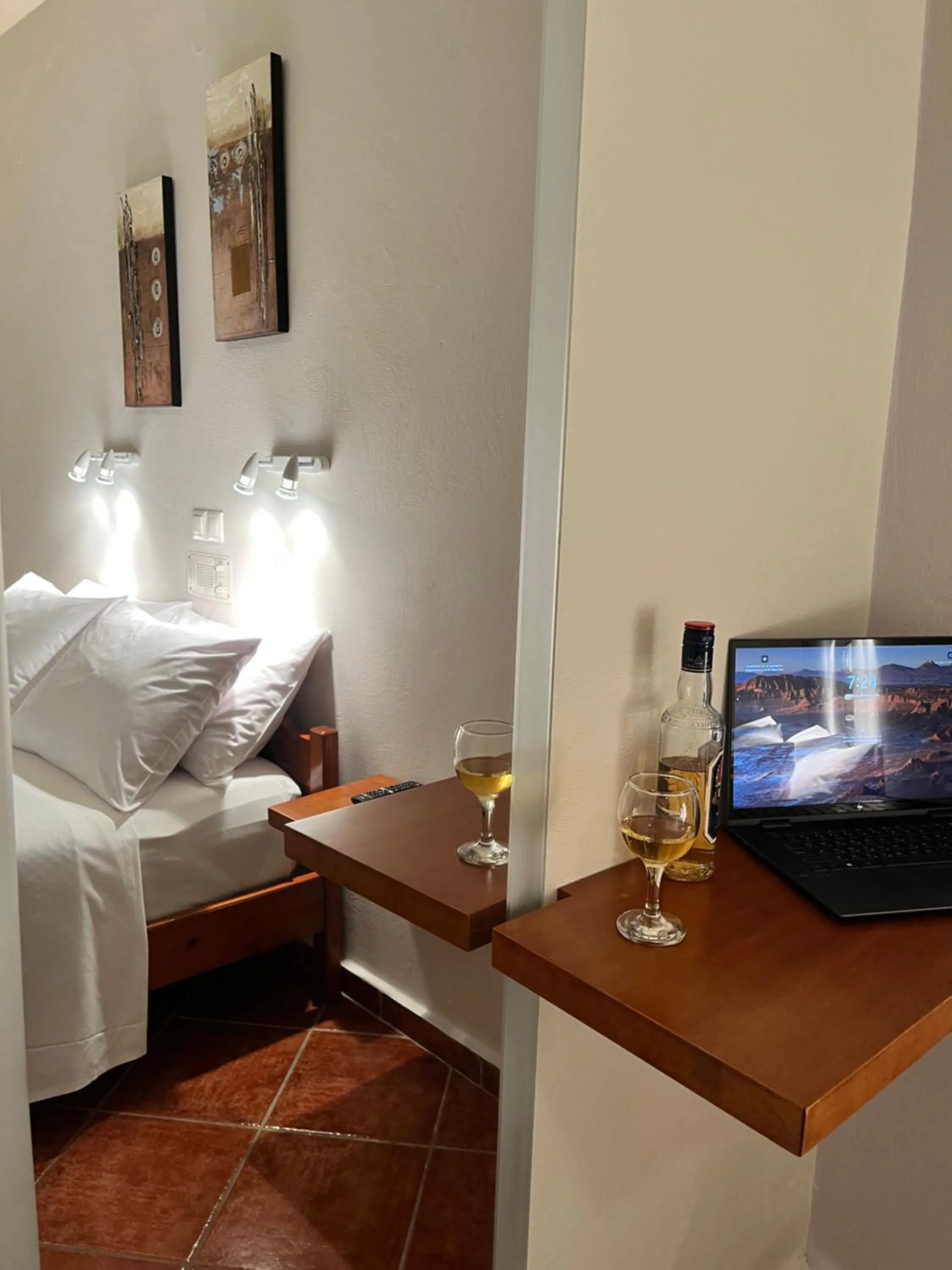 Family Room with Sea View in Iolkos Hotel Apartments