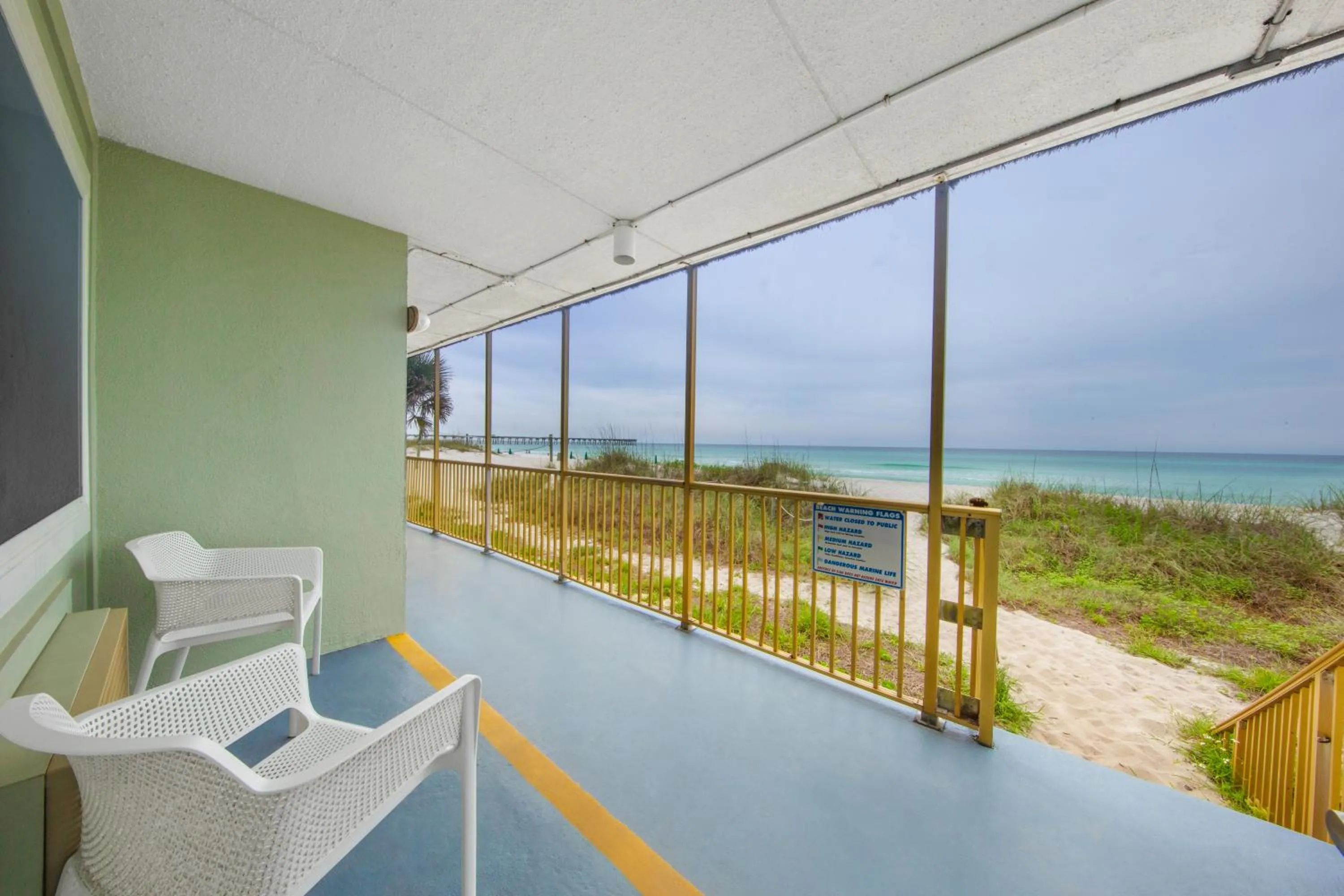 Beachfront Walkout Room - Queen/Queen in Chateau Beachfront Hotel, a By the Sea Resort