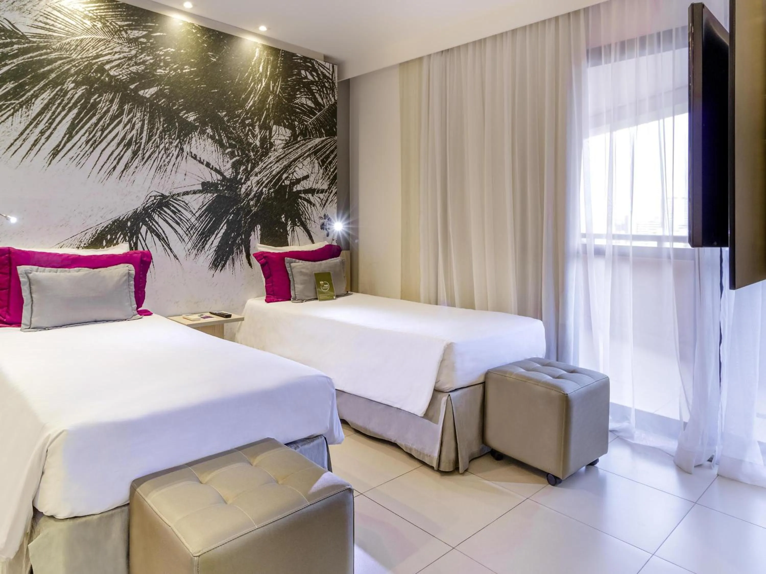 Superior Twin Room in Mercure Salvador Boulevard Hotel