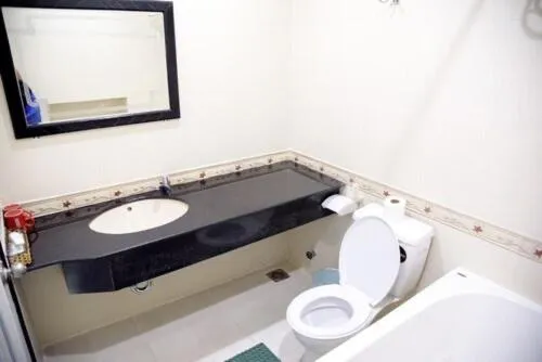 Deluxe Twin Room in Ha Trinh Hotel