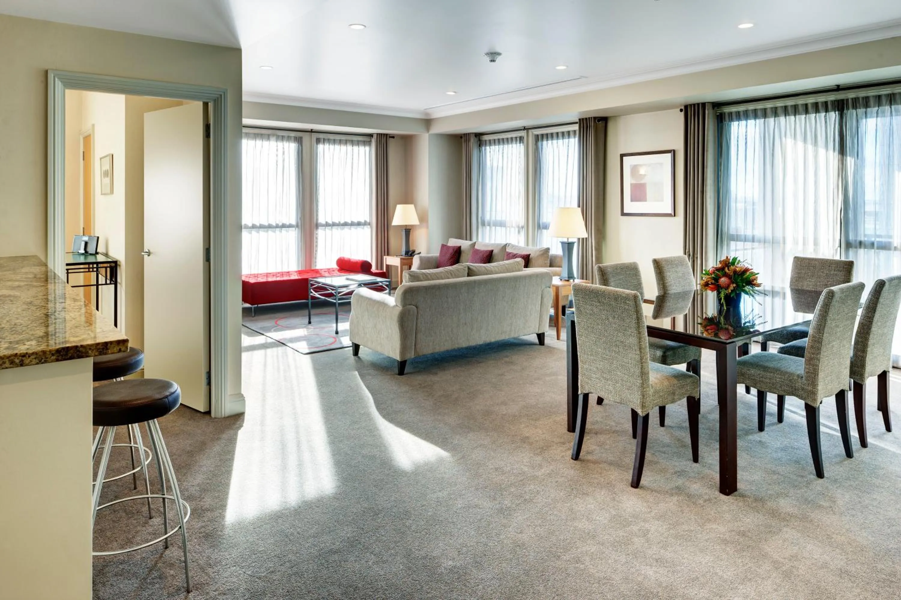 Executive 2 Bedroom Apartment with Balcony in Rendezvous Heritage Hotel Auckland