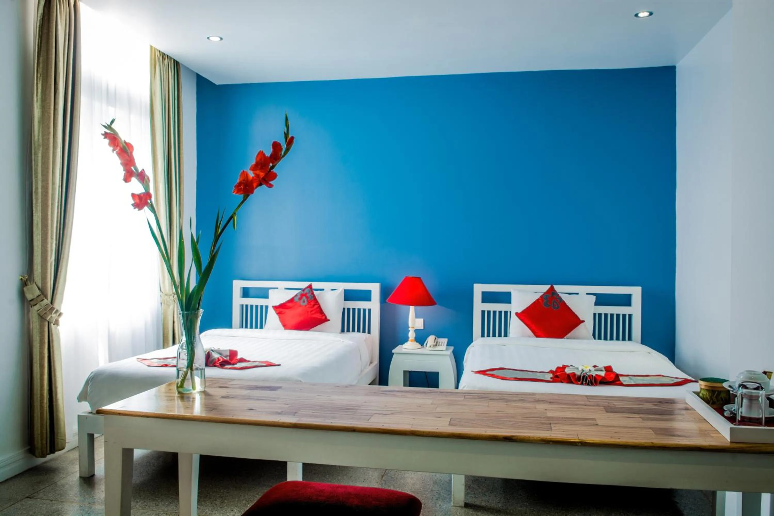 Superior Twin Room in The Frangipani Royal Palace Hotel