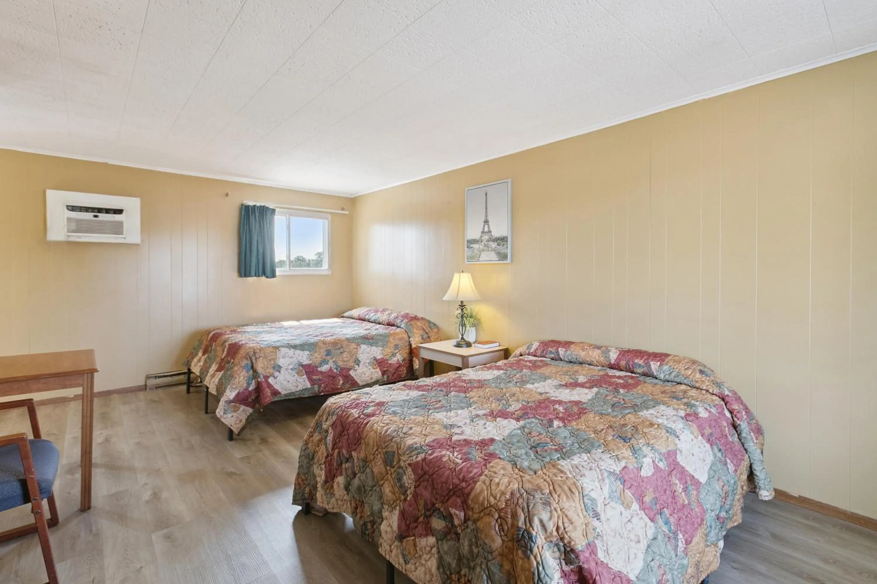 2 Queen Beds Non-Smoking in Currys Motel by OYO Saginaw MI