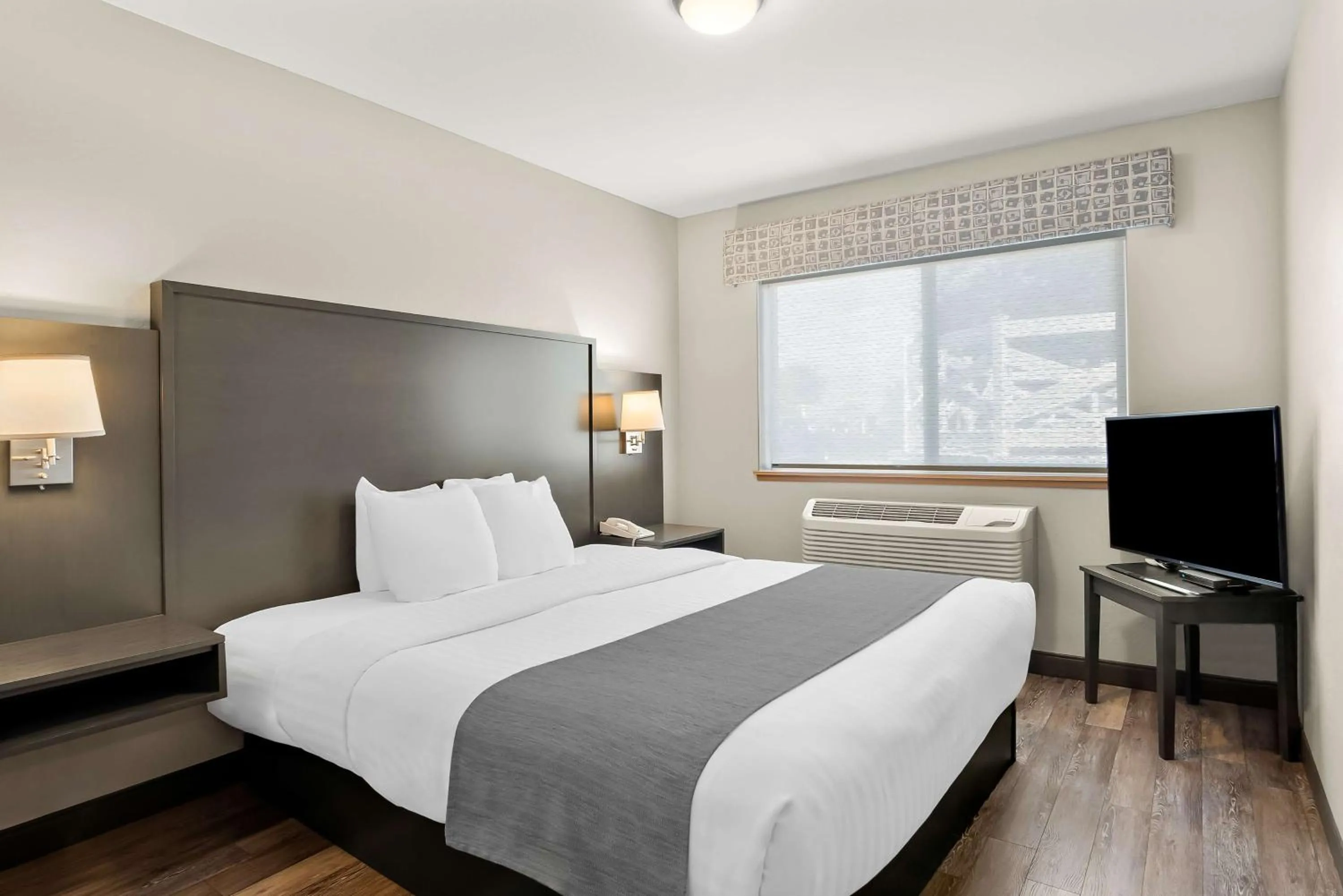 One-Bedroom Apartment - Non-Smoking in Best Western Sawtooth Inn and Suites