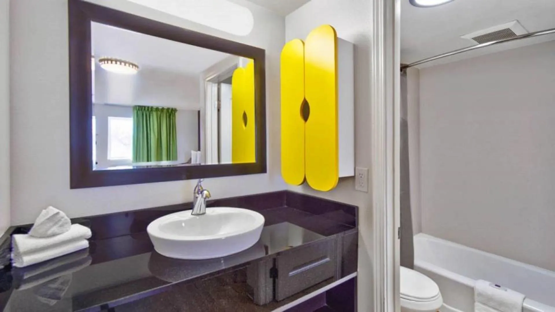 King Room - Smoking  in Motel 6 Victorville