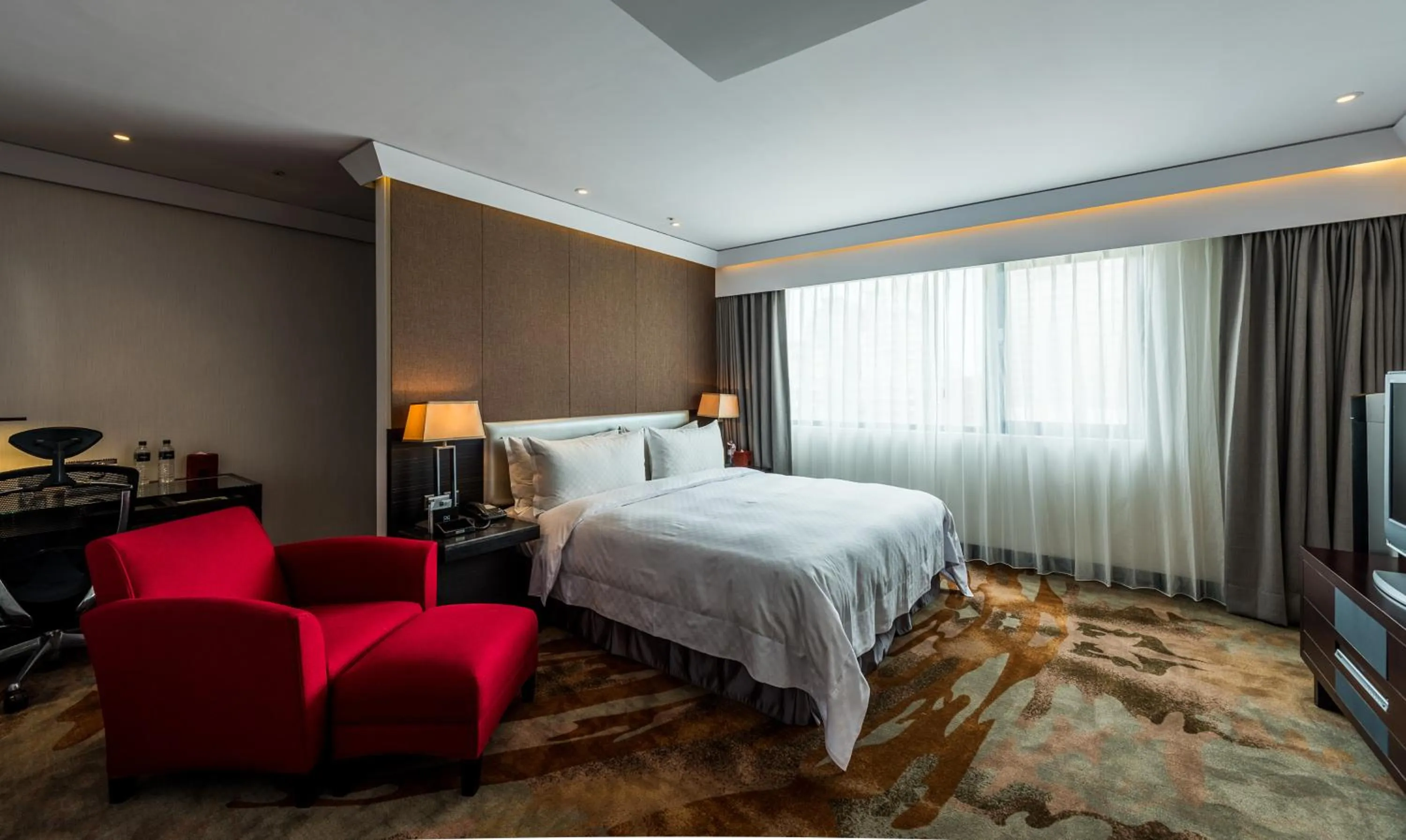 Deluxe King Room in The Tango Taichung