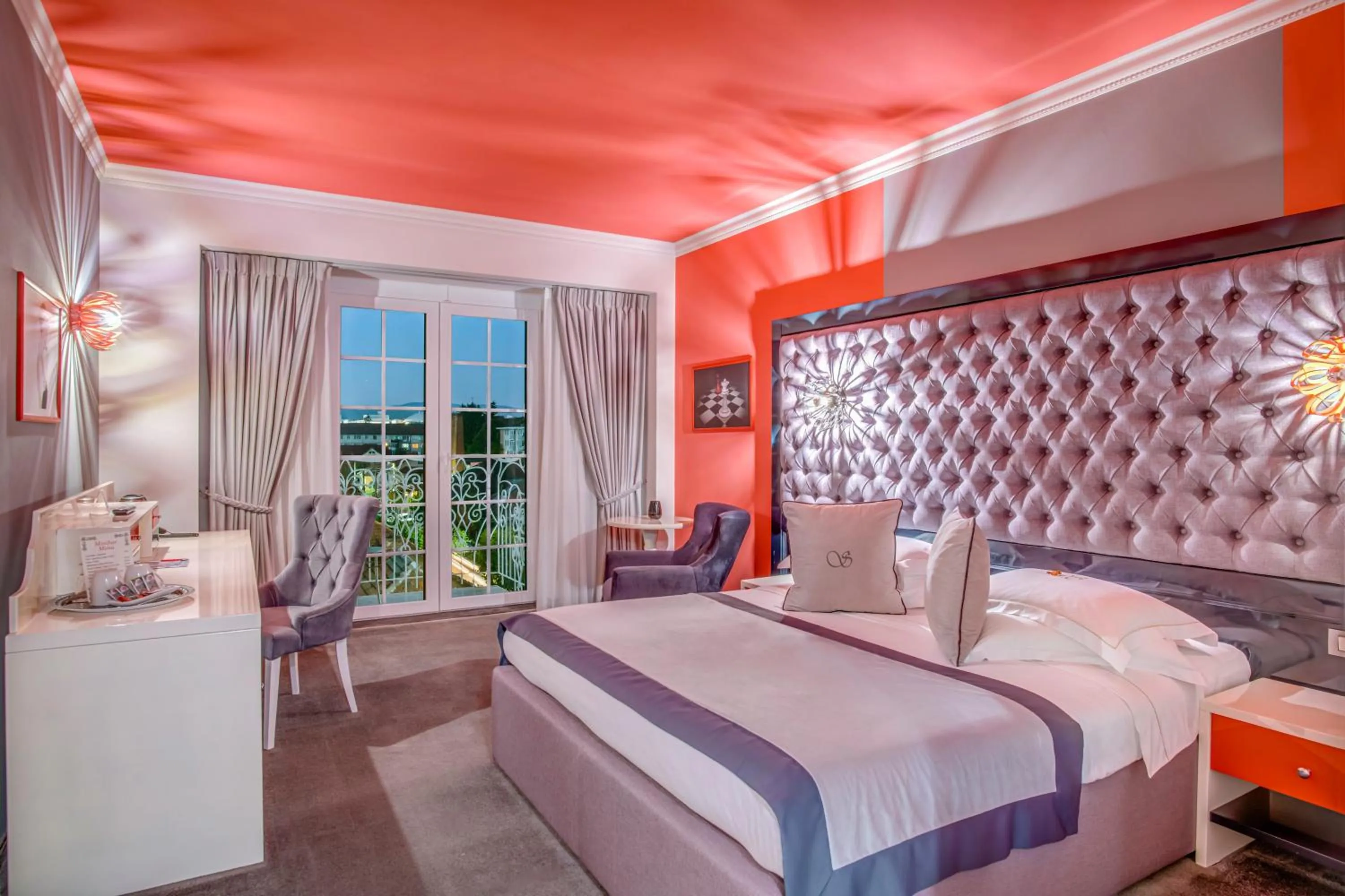 Modern Balcony Double Room in Simfonia Boutique Hotel