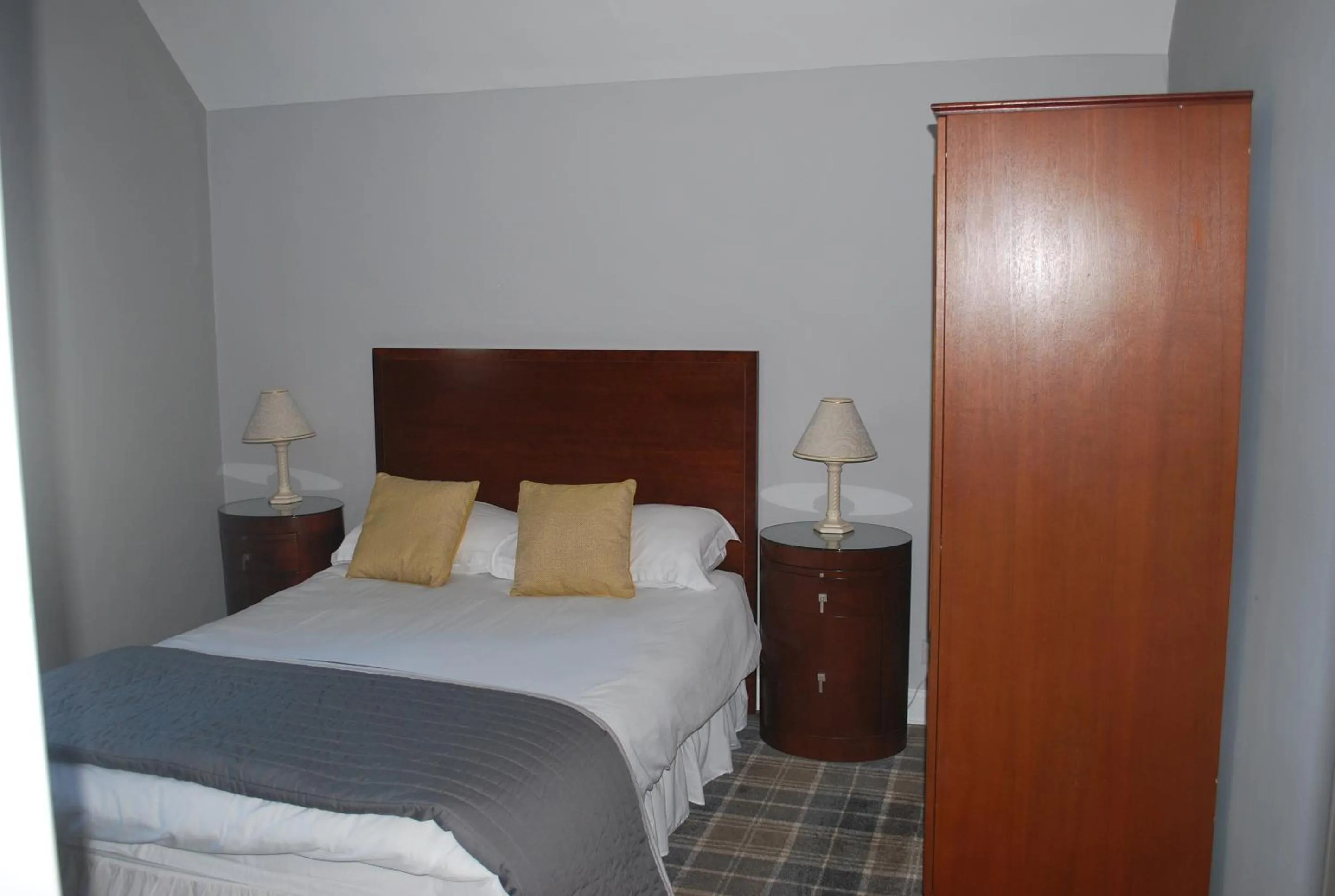 Standard Family of 3 Room in OYO Dunmar House Hotel
