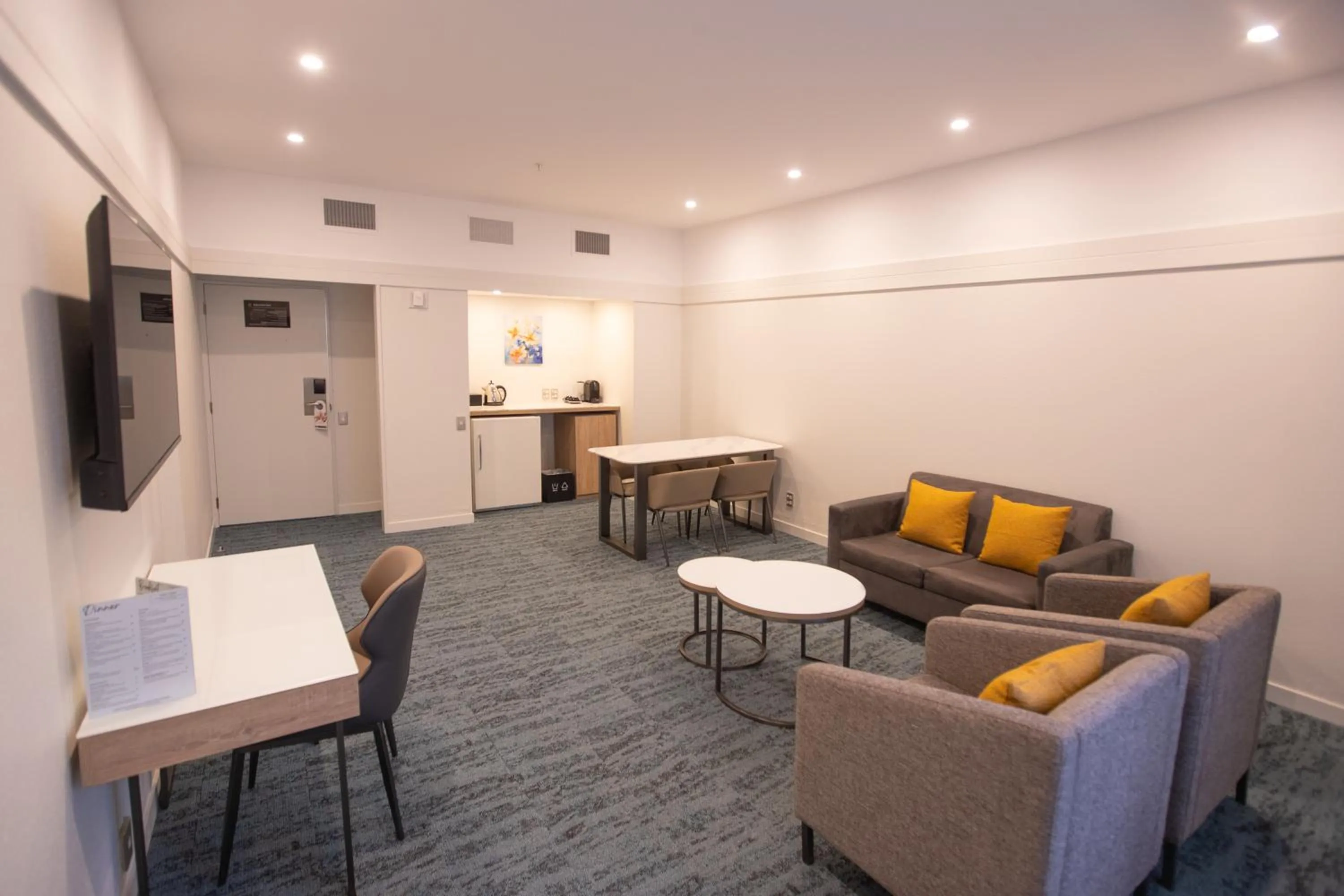 Family Room in James Cook Hotel Grand Chancellor