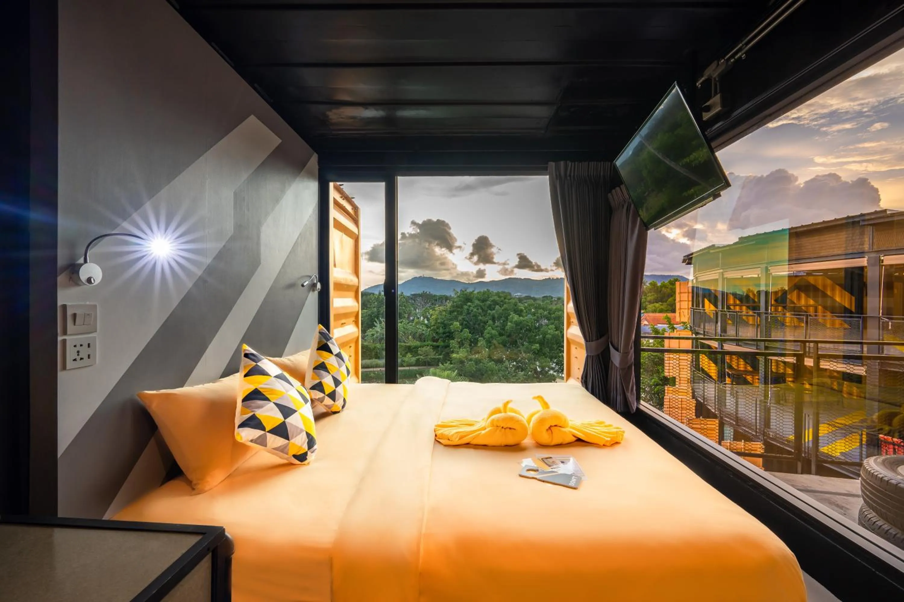 Superior King Room in Hivetel