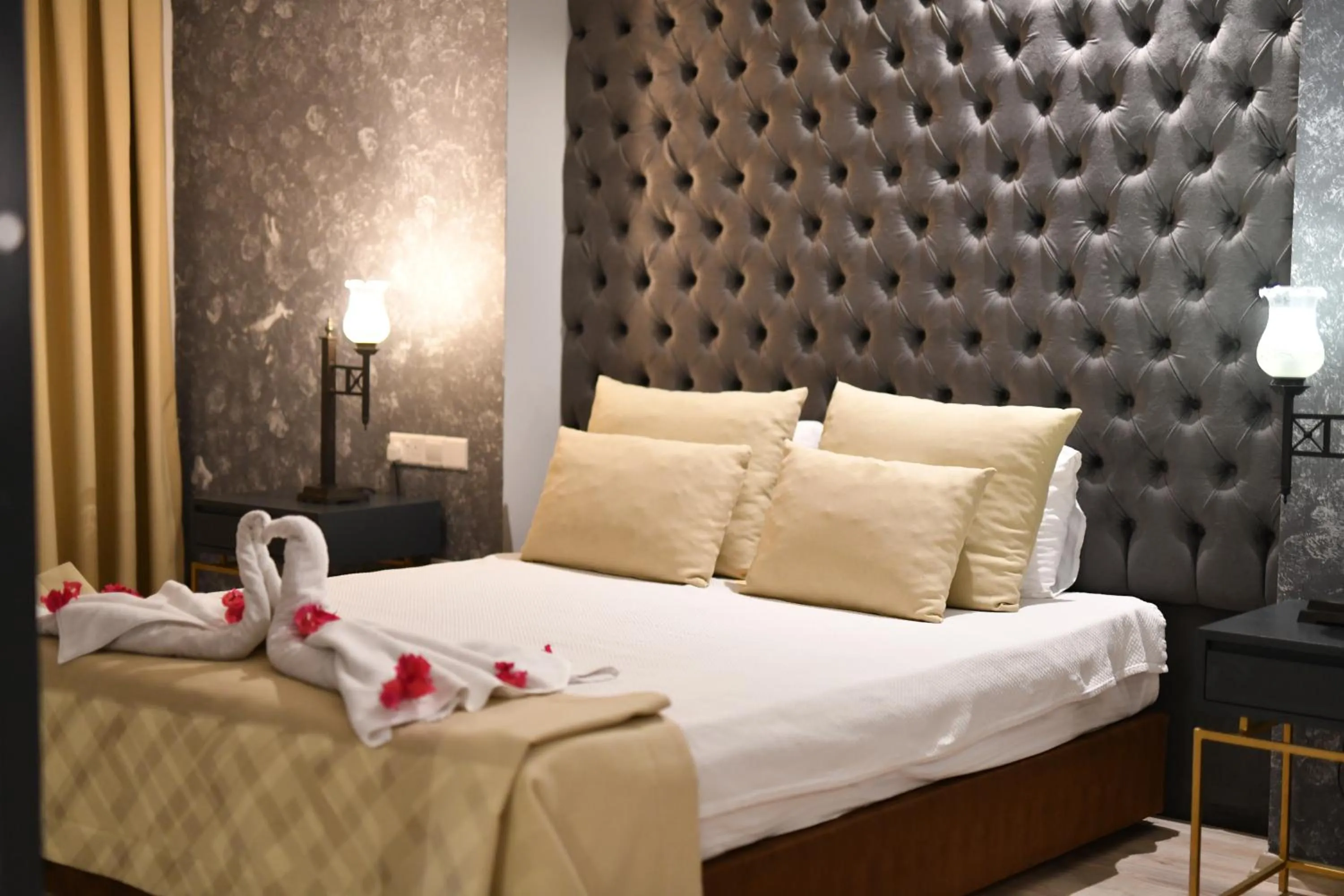 King Suite with Spa Bath in Hotel Pia Bella