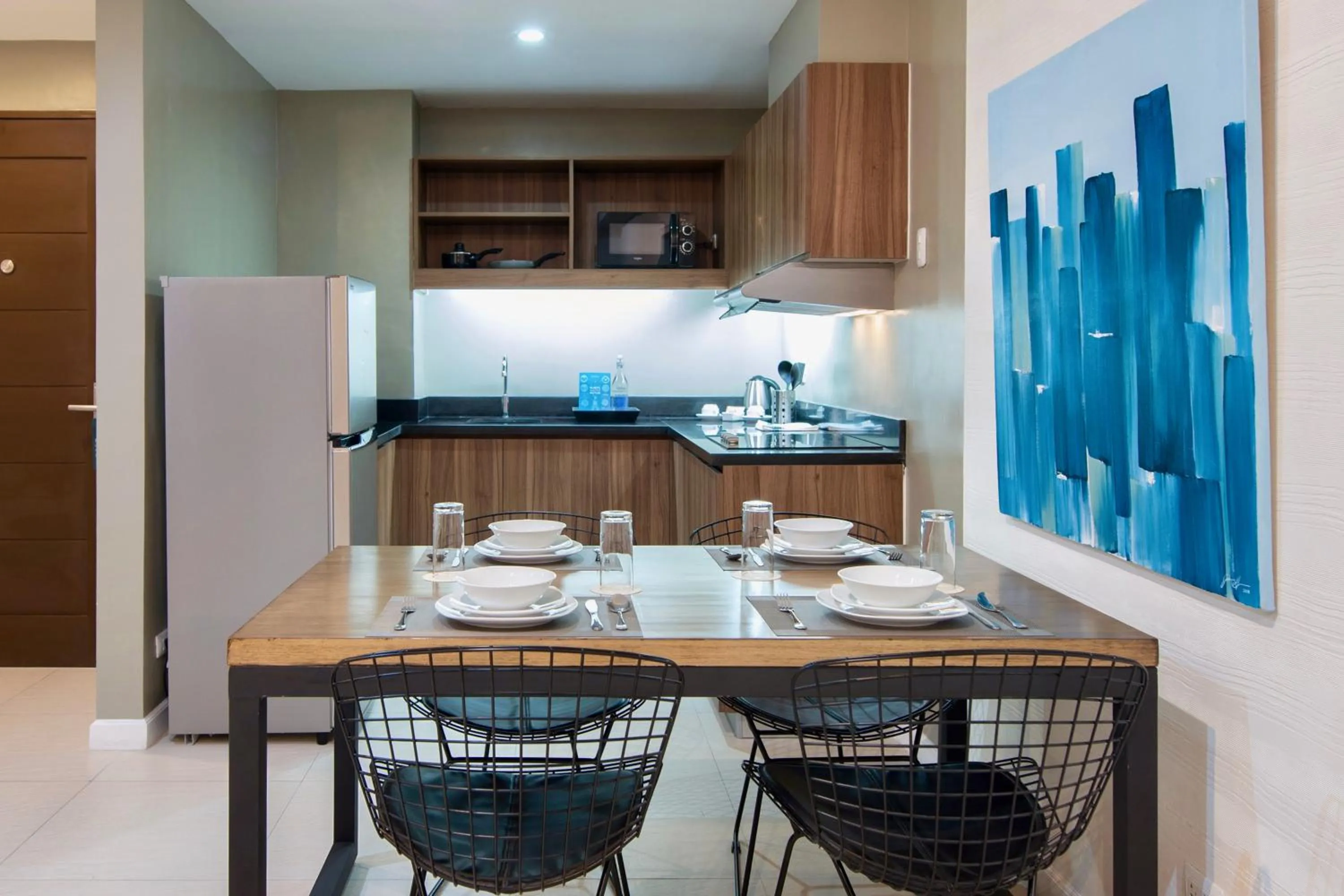 One Bedroom Executive Suite in The Sphere Serviced Residences Managed by HII