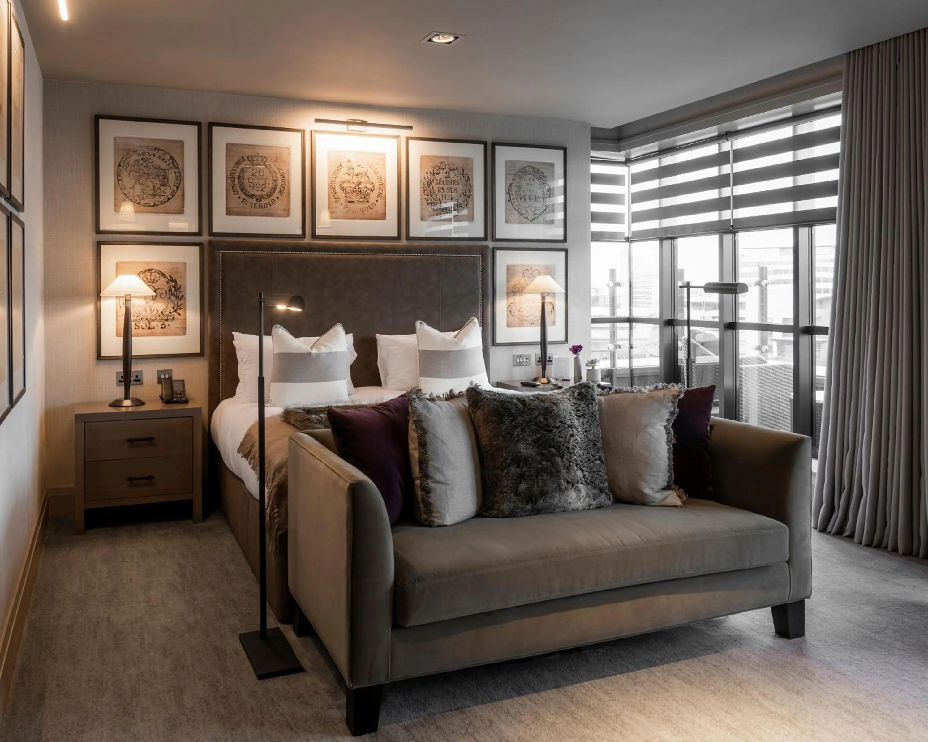 Suite with Balcony in Dakota Manchester