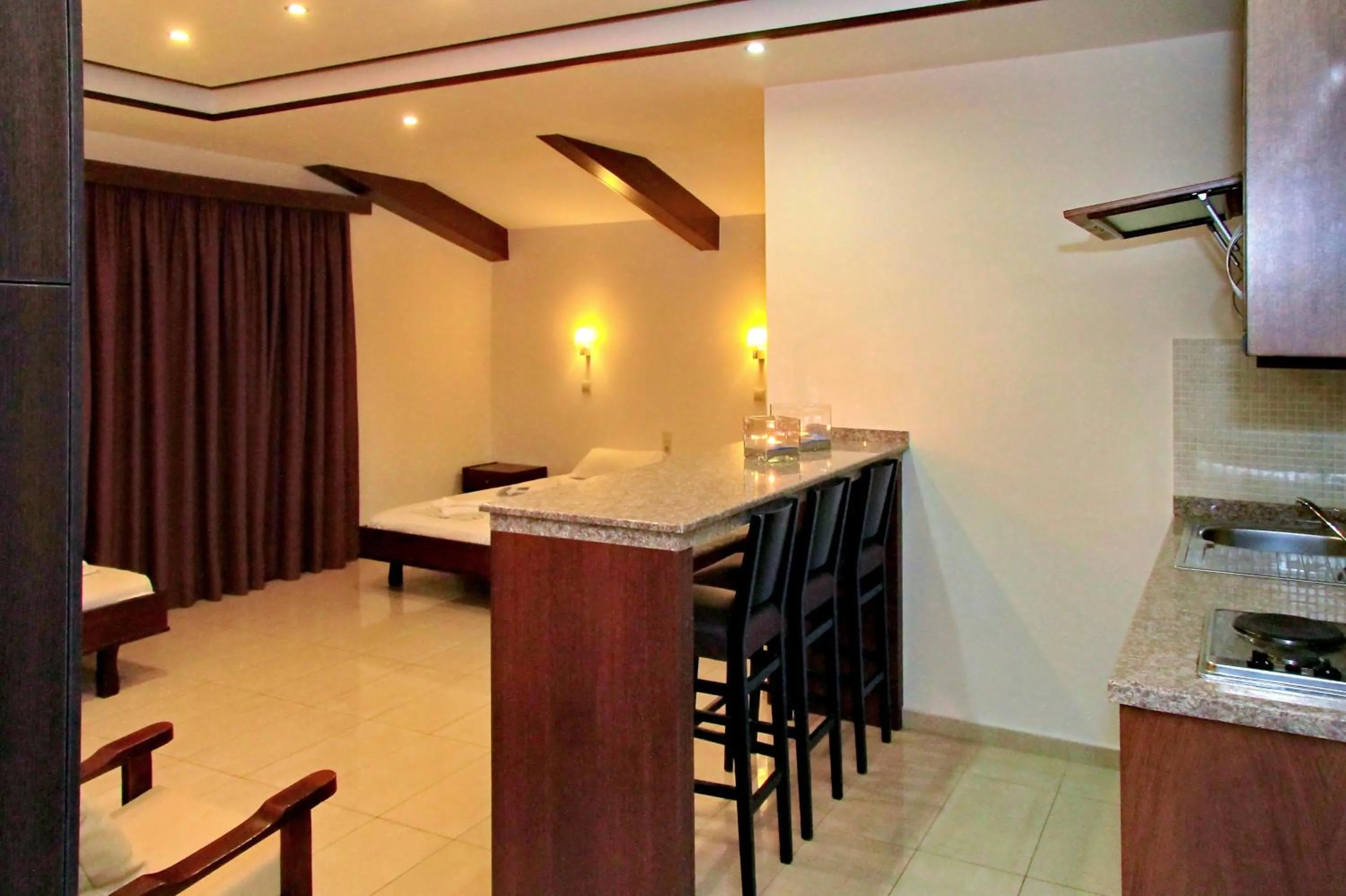 Standard Triple Studio in 24 Seven Boutique Hotel