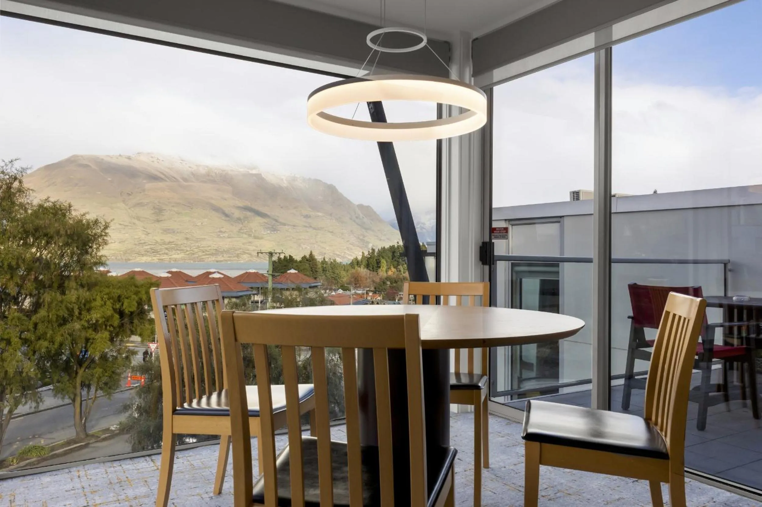 Two-Bedroom Apartment – Mountain View in Scenic Suites Queenstown