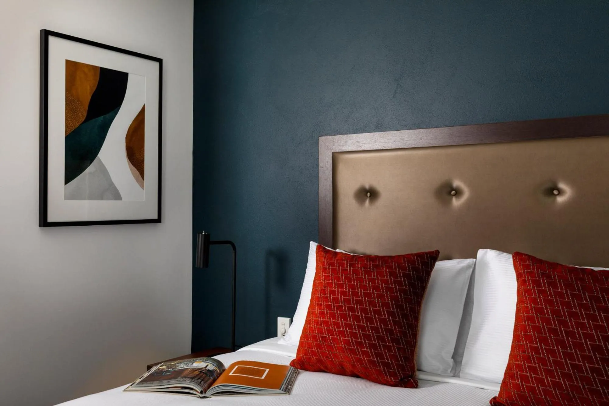 Superior King Room in Rydges Auckland