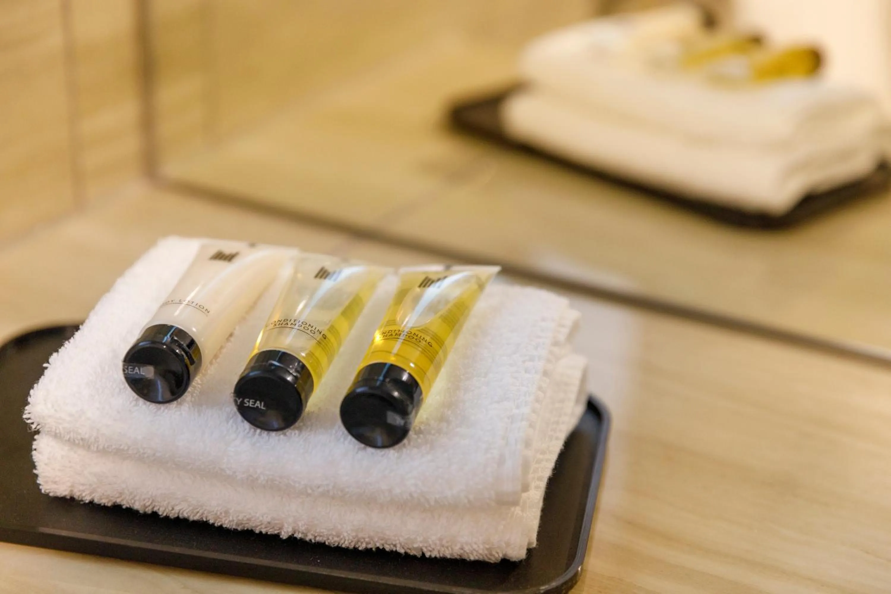 Superior Riverview Accessible 1 King in Copthorne Hotel Greymouth