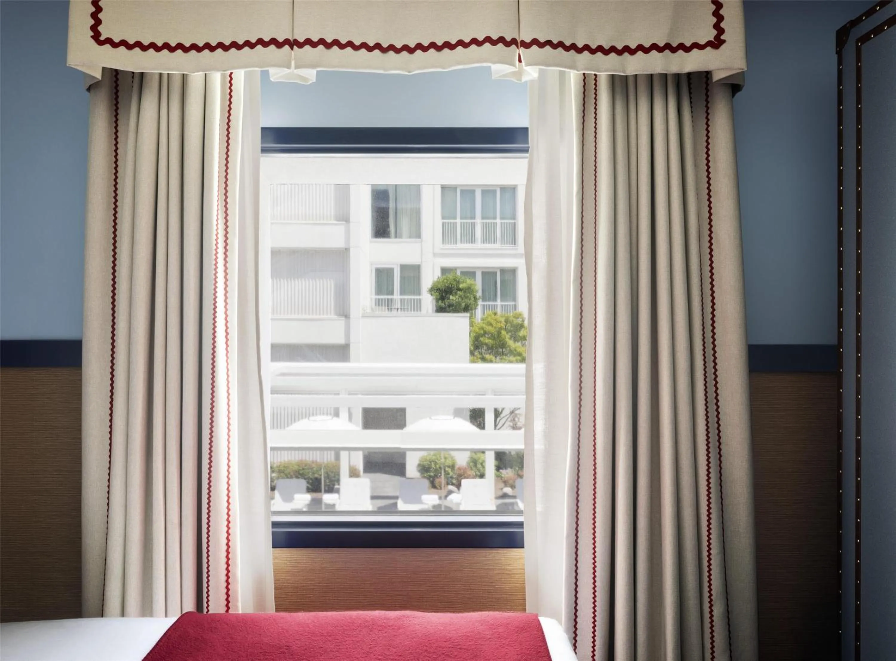 Presidential King Suite in Graduate by Hilton Dallas