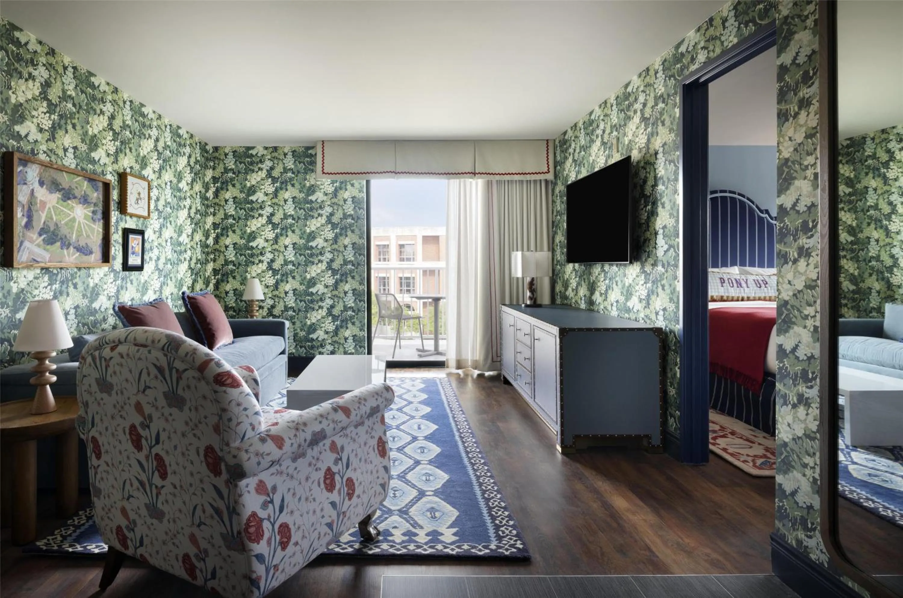 Graduate King Suite with University View in Graduate by Hilton Dallas