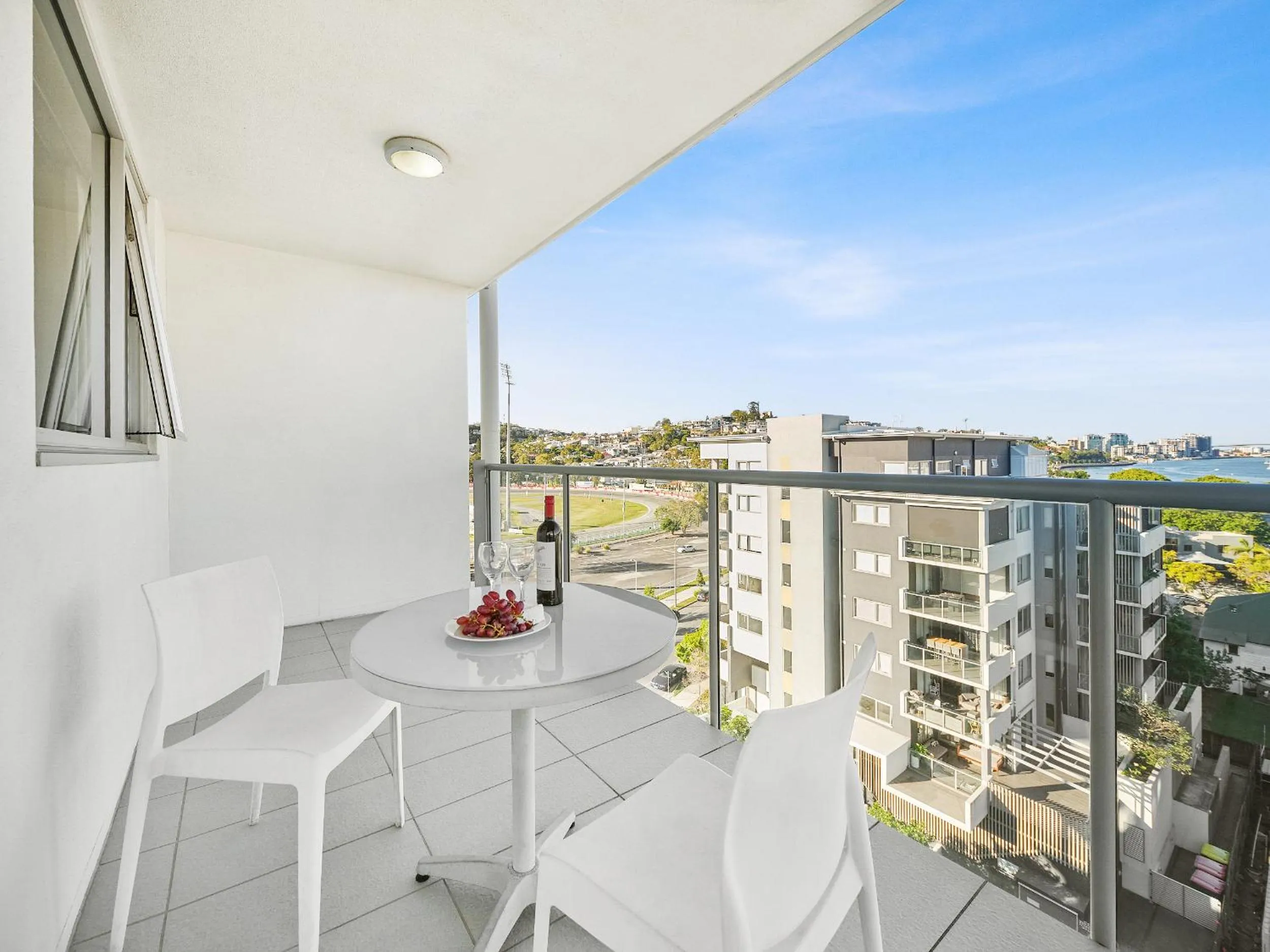 Three-Bedroom Apartment with Balcony in Quest Breakfast Creek
