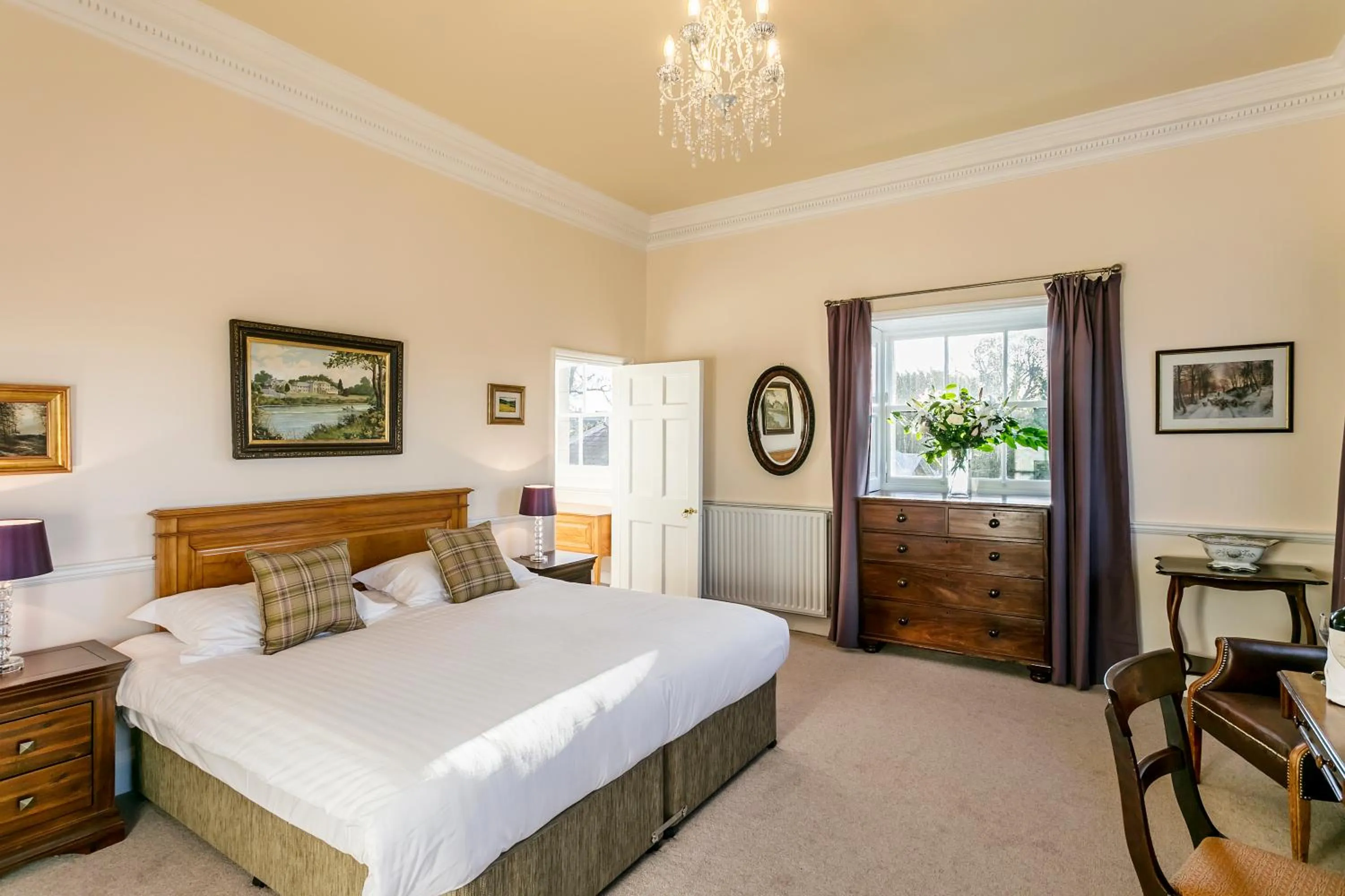 Double Room in Ednam House Hotel