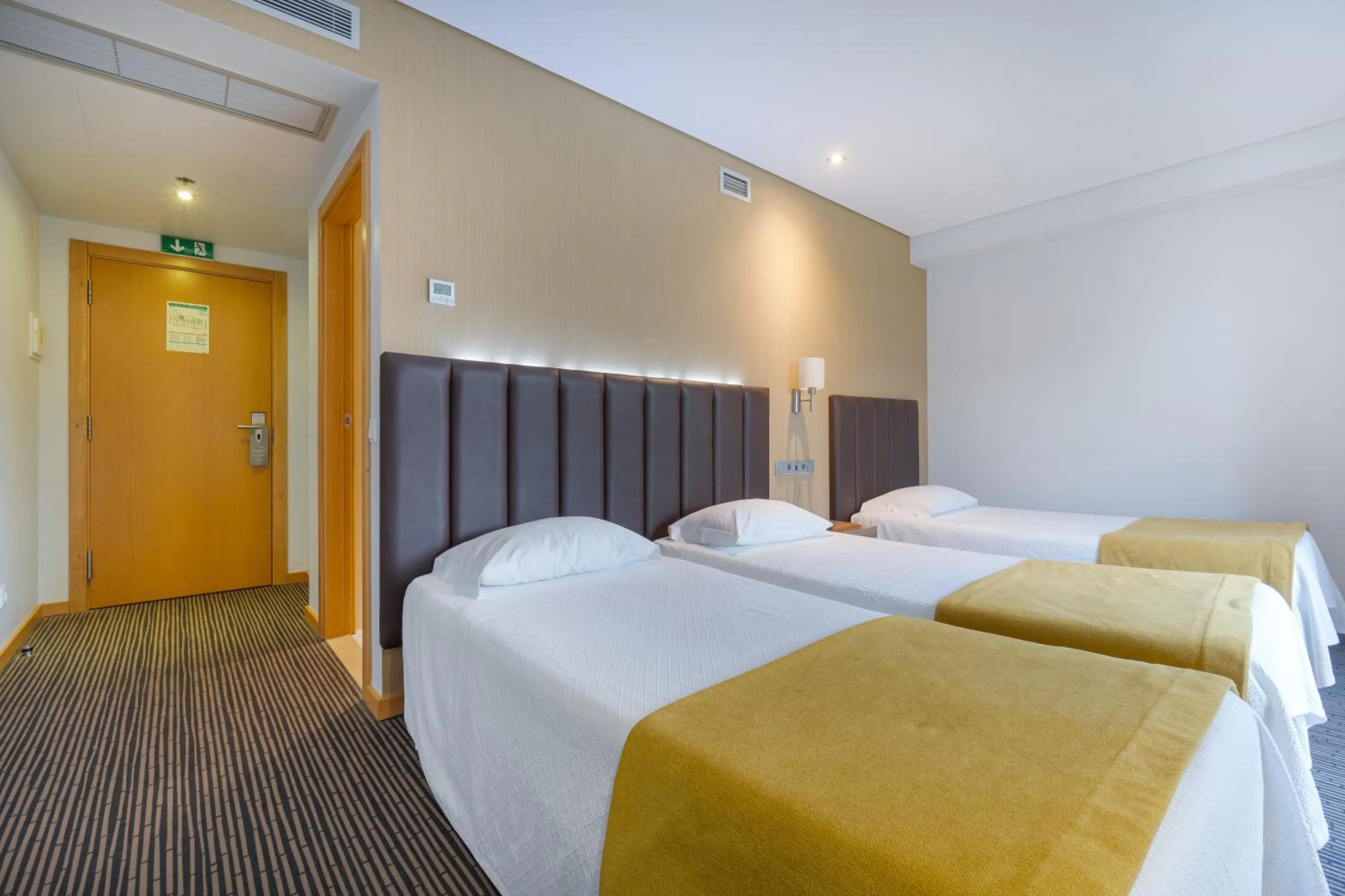 Triple Room in Hotel Azinheira by RIDAN Hotels