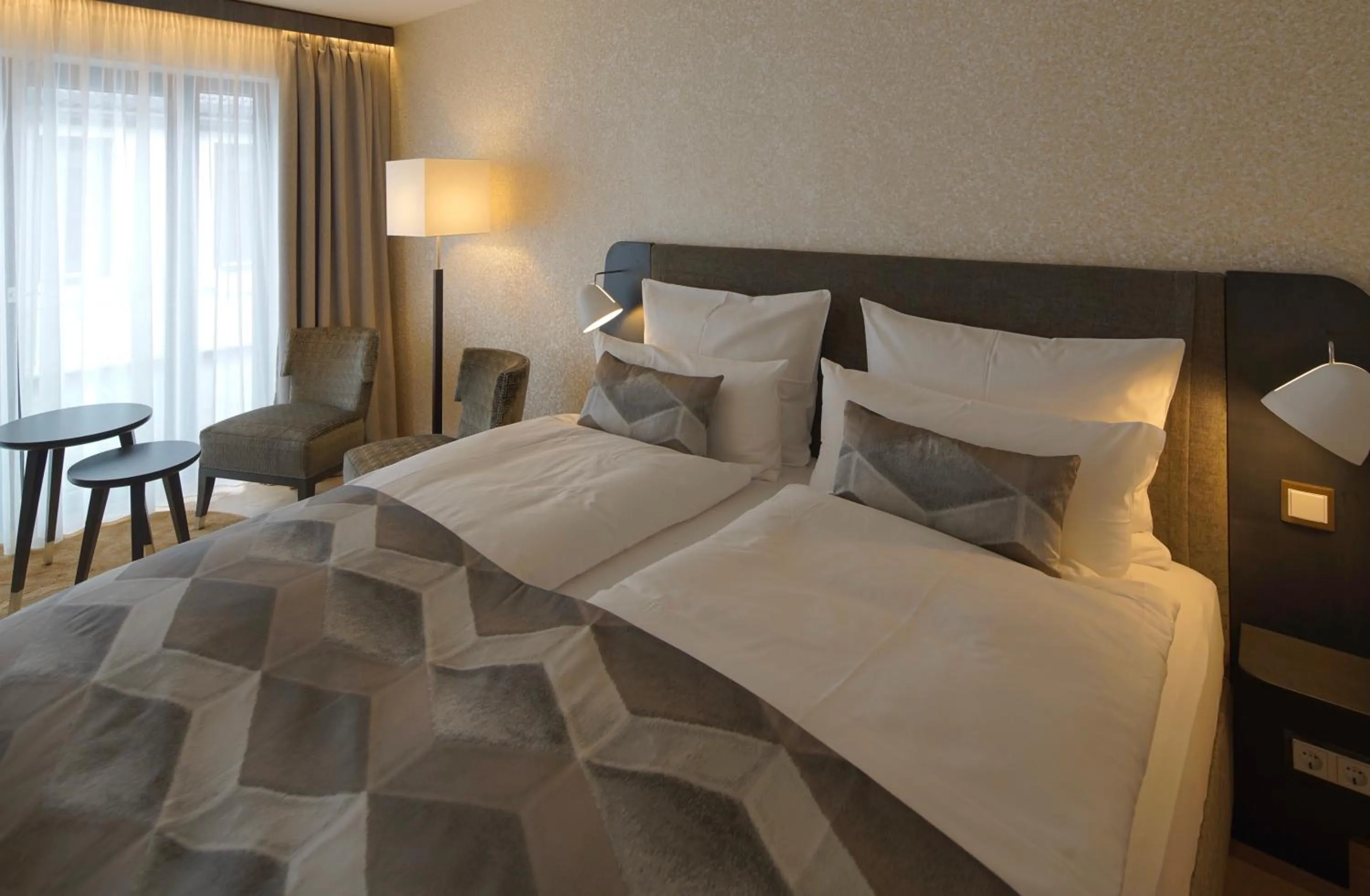 Double Room with Private Bathroom - single occupancy in Essensio Hotel Düsseldorf