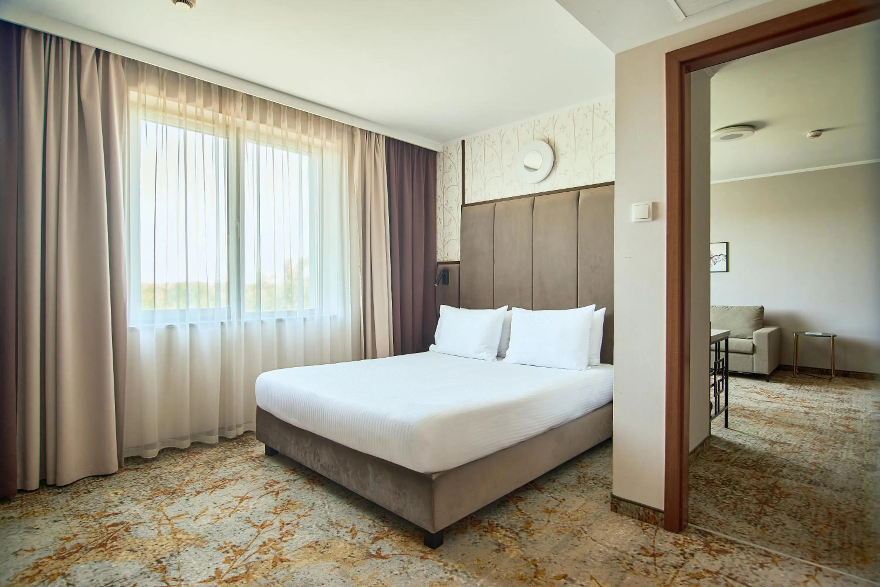 Junior Suite in Metropolo by Golden Tulip Krakow