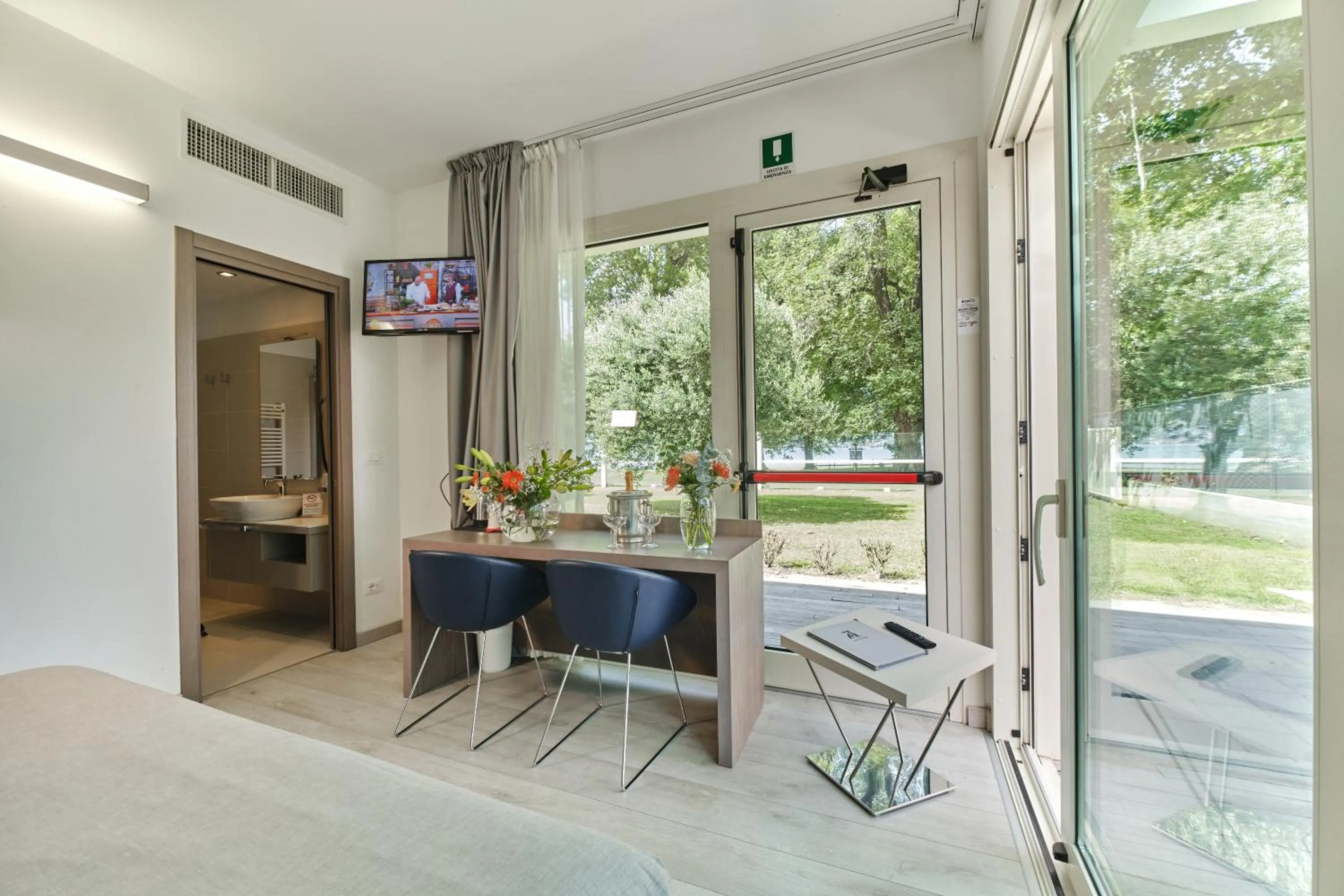 Double or Twin Room with Lake View in Seven Park Hotel Lake Como - Adults Only