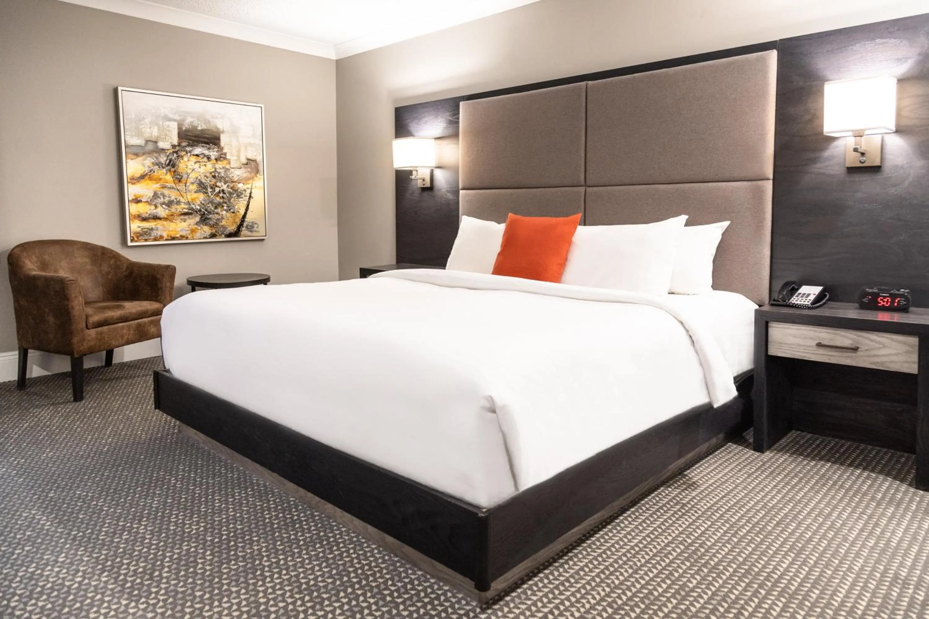 Premium King Room in Crowne Plaza Fredericton Lord Beaverbrook by IHG