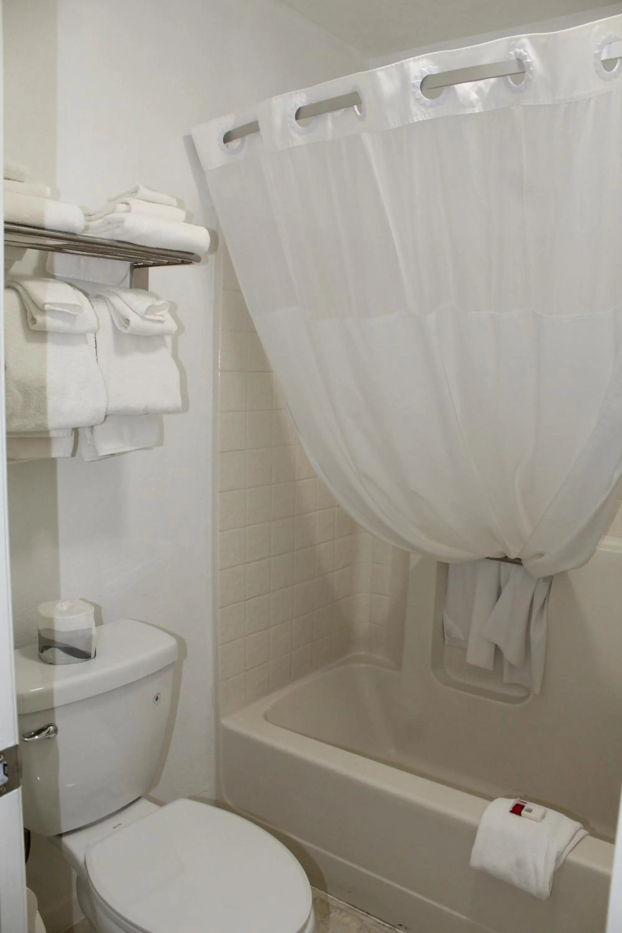 Queen Room - Non-Smoking in Days Inn by Wyndham Willcox