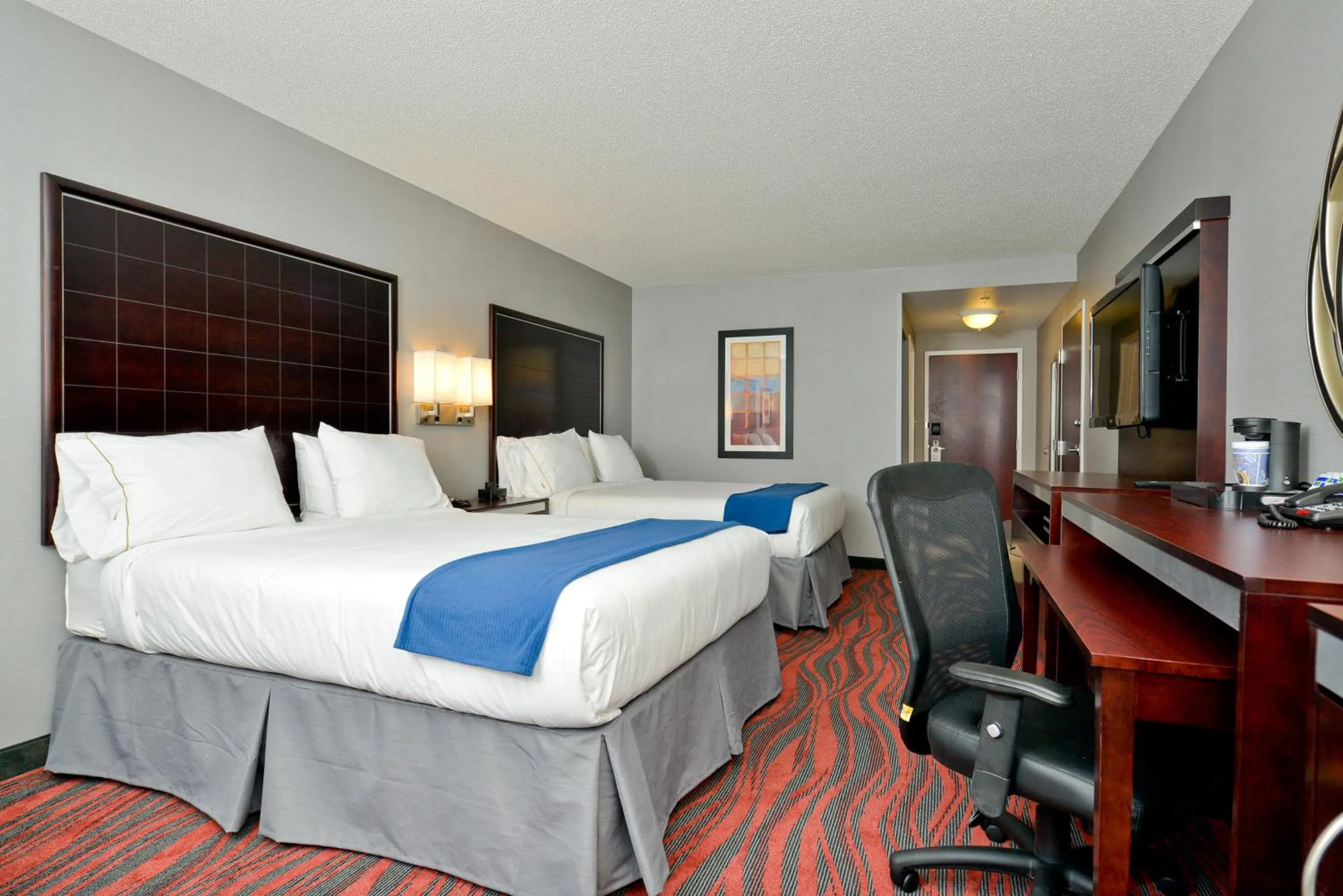 Room with Two Beds - Hearing Accessible - Non-Smoking in Holiday Inn Express Canandaigua by IHG