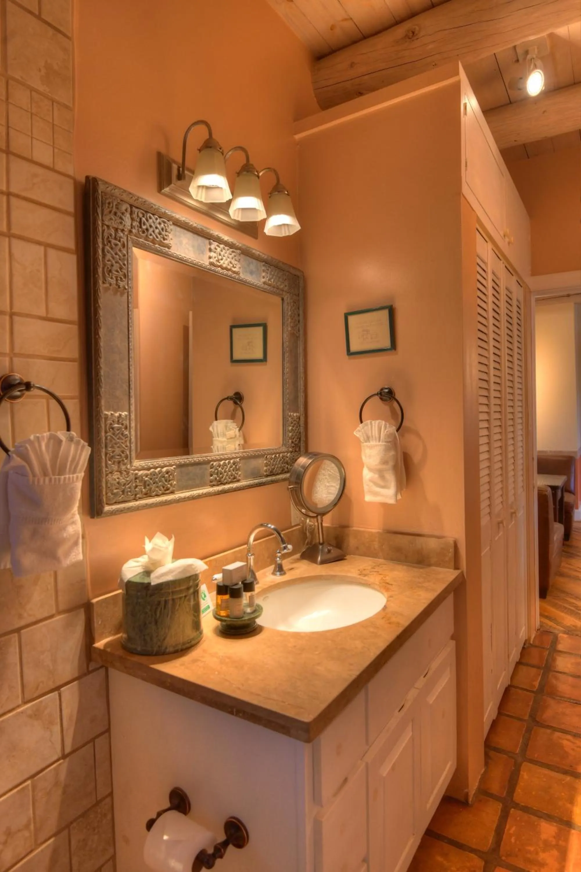 Deluxe King  in Inn at Vanessie