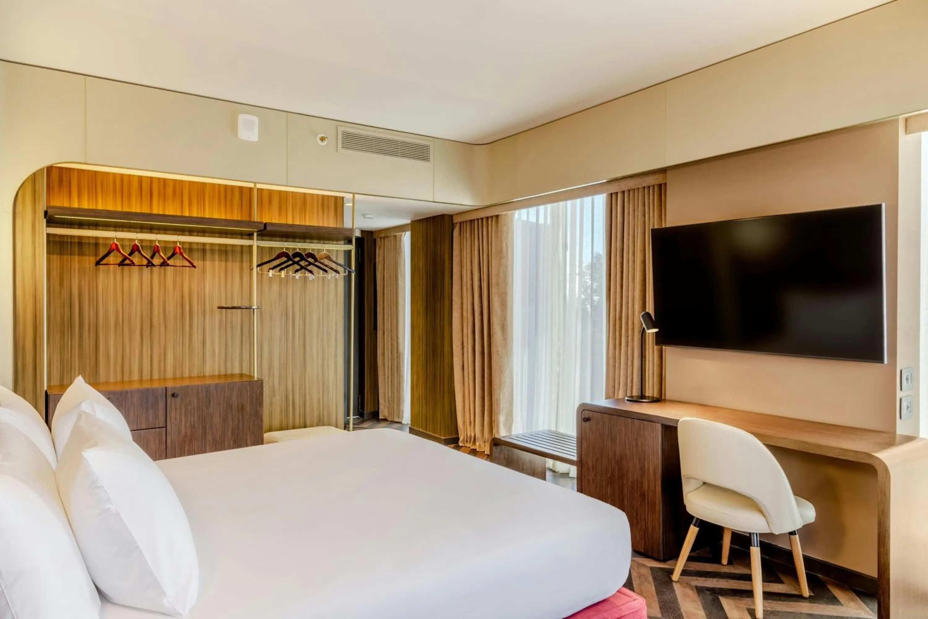 King Room - Tower in Recoleta Grand, Buenos Aires, a Tribute Portfolio Hotel