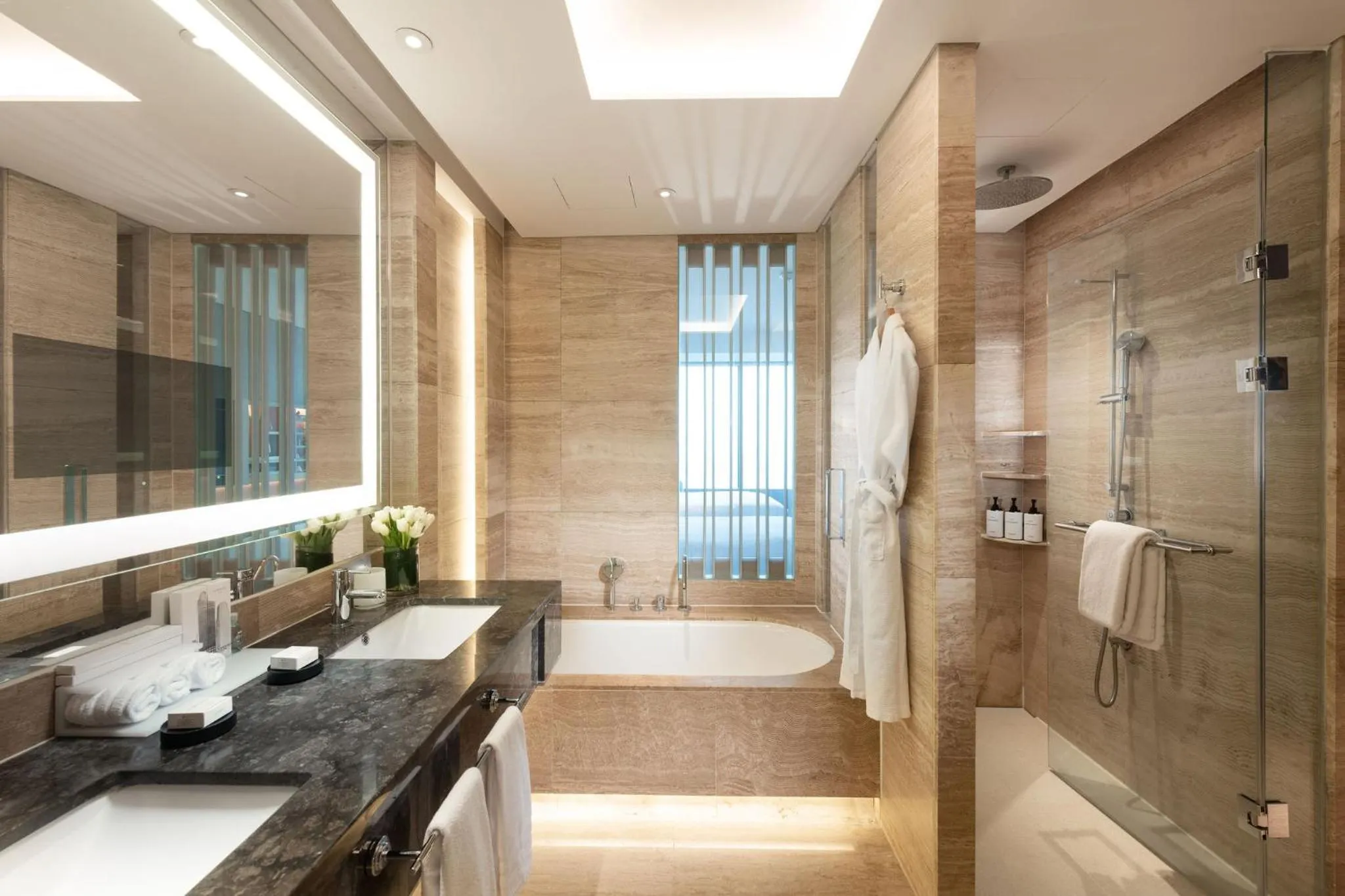 Executive Queen Room with Two Queen Beds - City View in Conrad Seoul