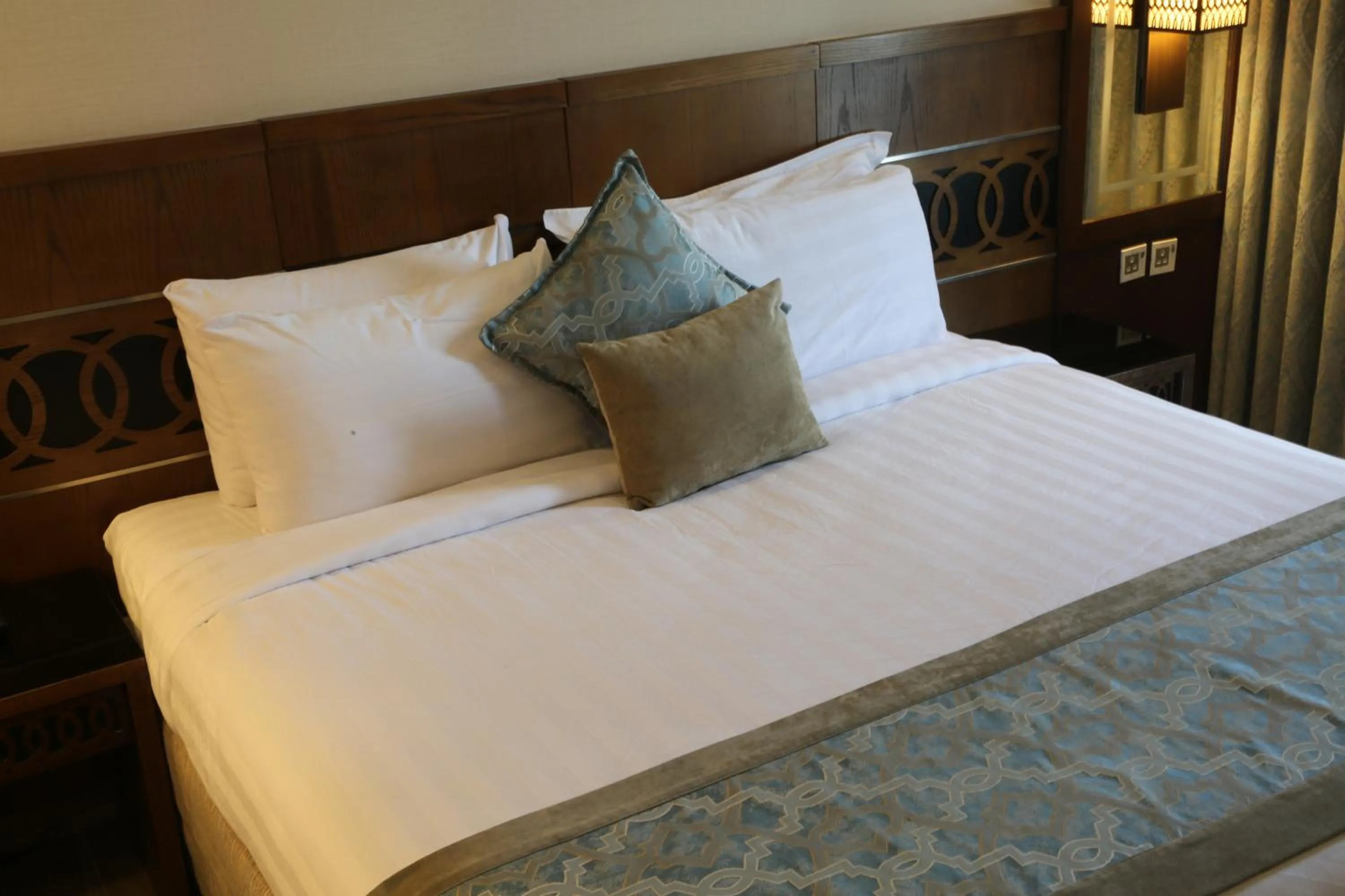 King Room in Violet Al Azizia Hotel MASJID Al Qatari