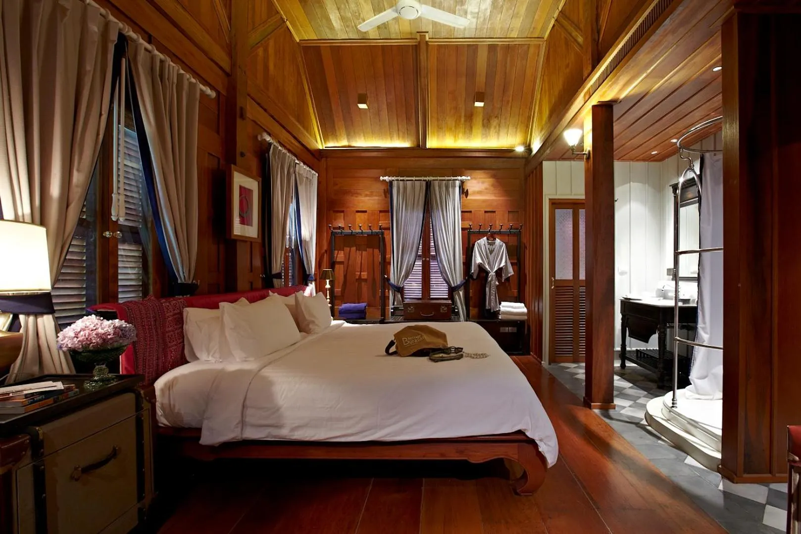 Superior King Room in Burasari Heritage Luang Prabang