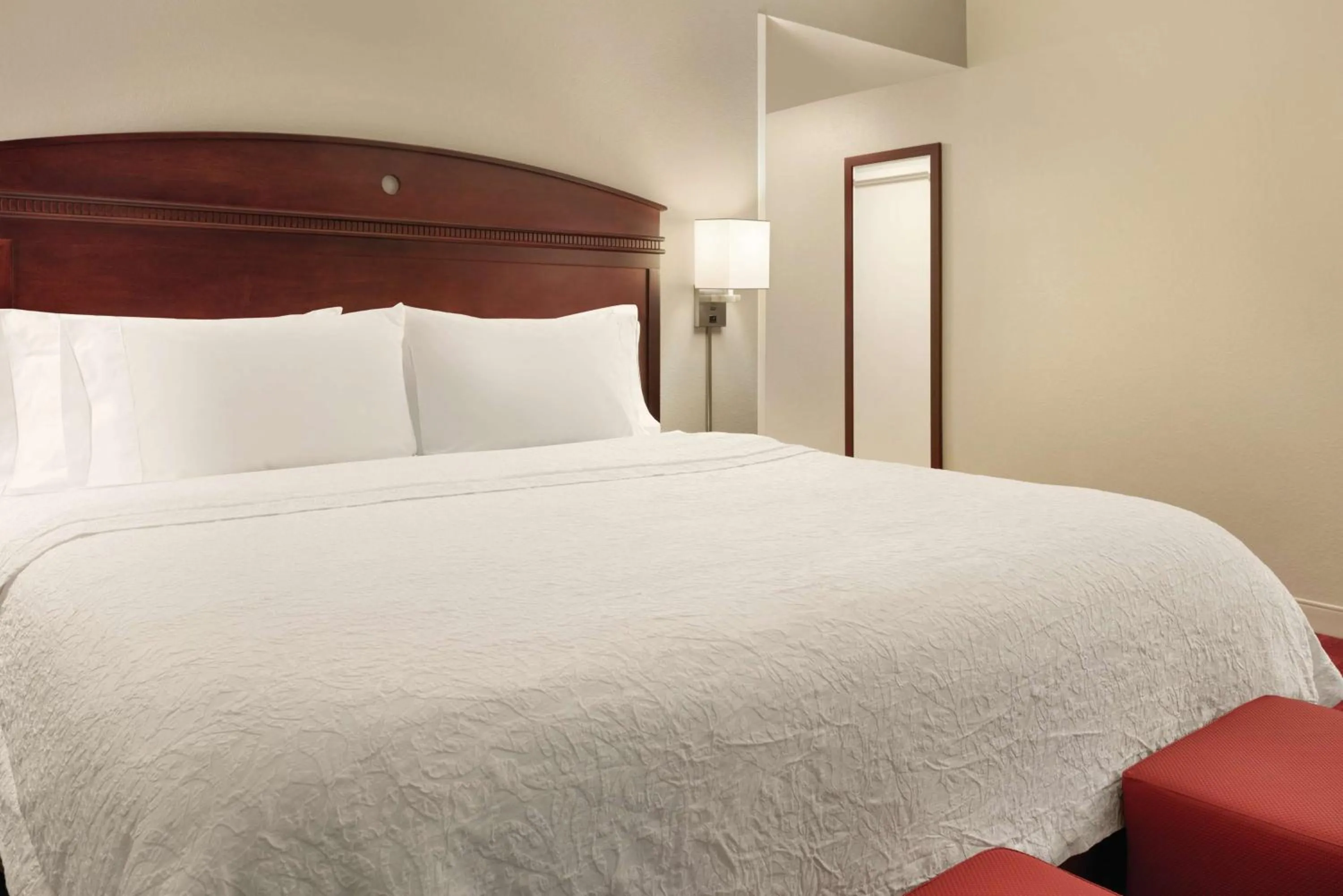 King Room with King Bed - Non-Smoking in Hampton Inn & Suites Madison - West