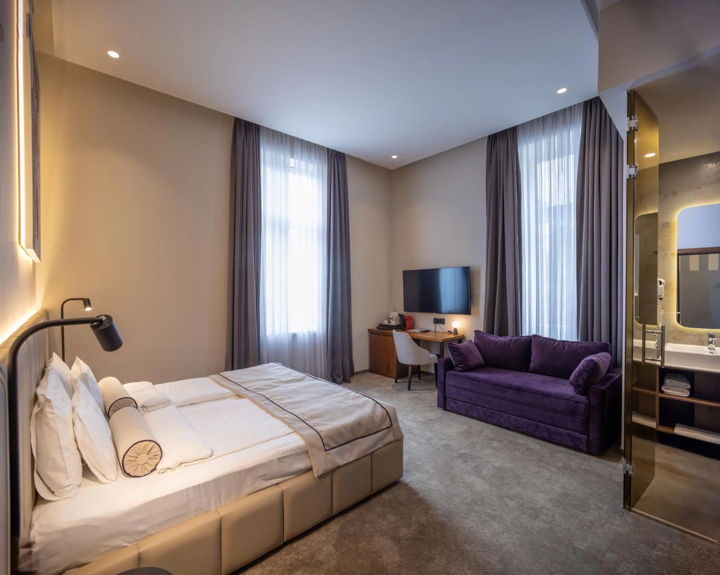 Deluxe Double or Twin Room in Maison Royale