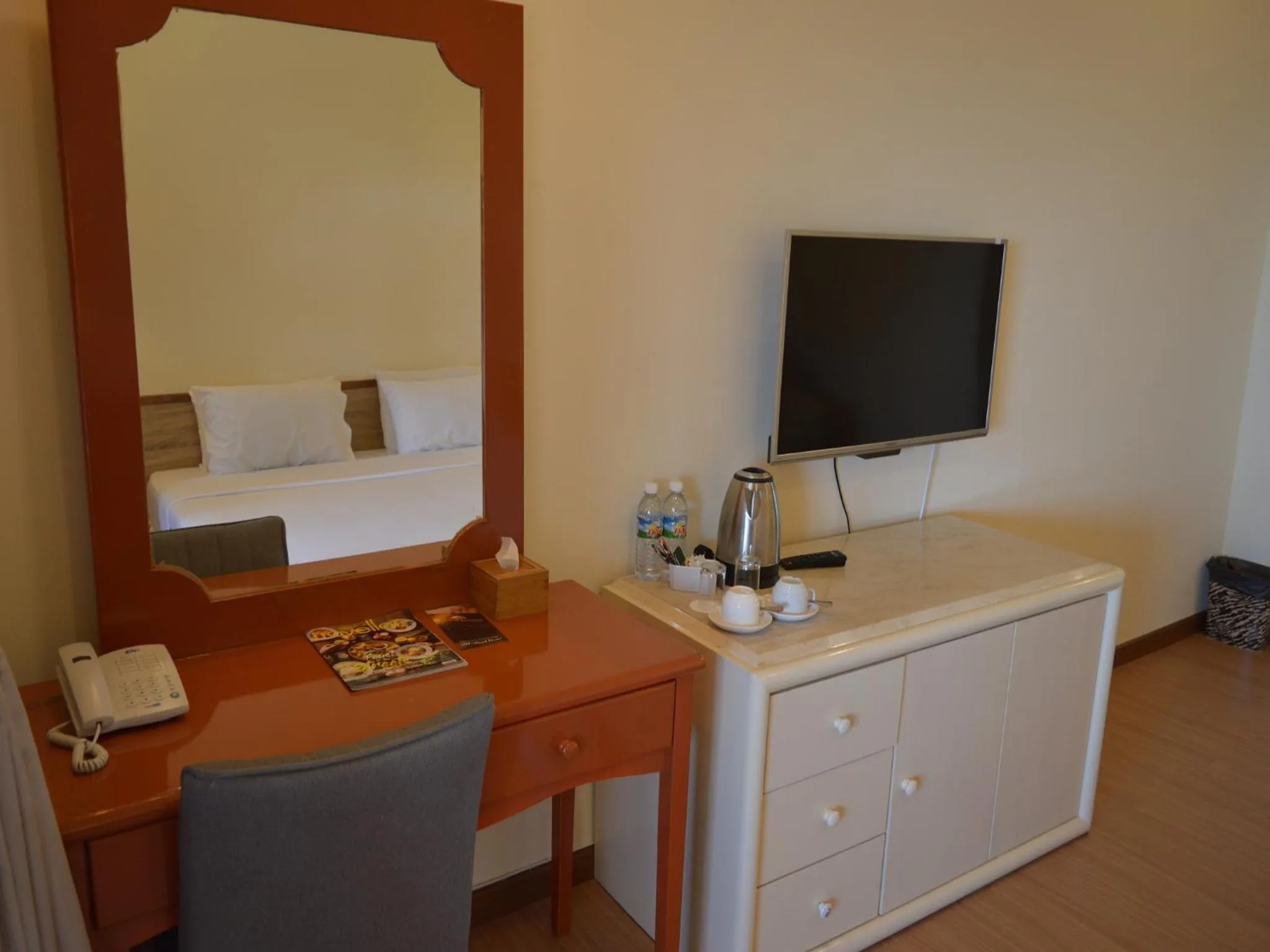 Deluxe King Room in Kasih Sayang Hill Resort