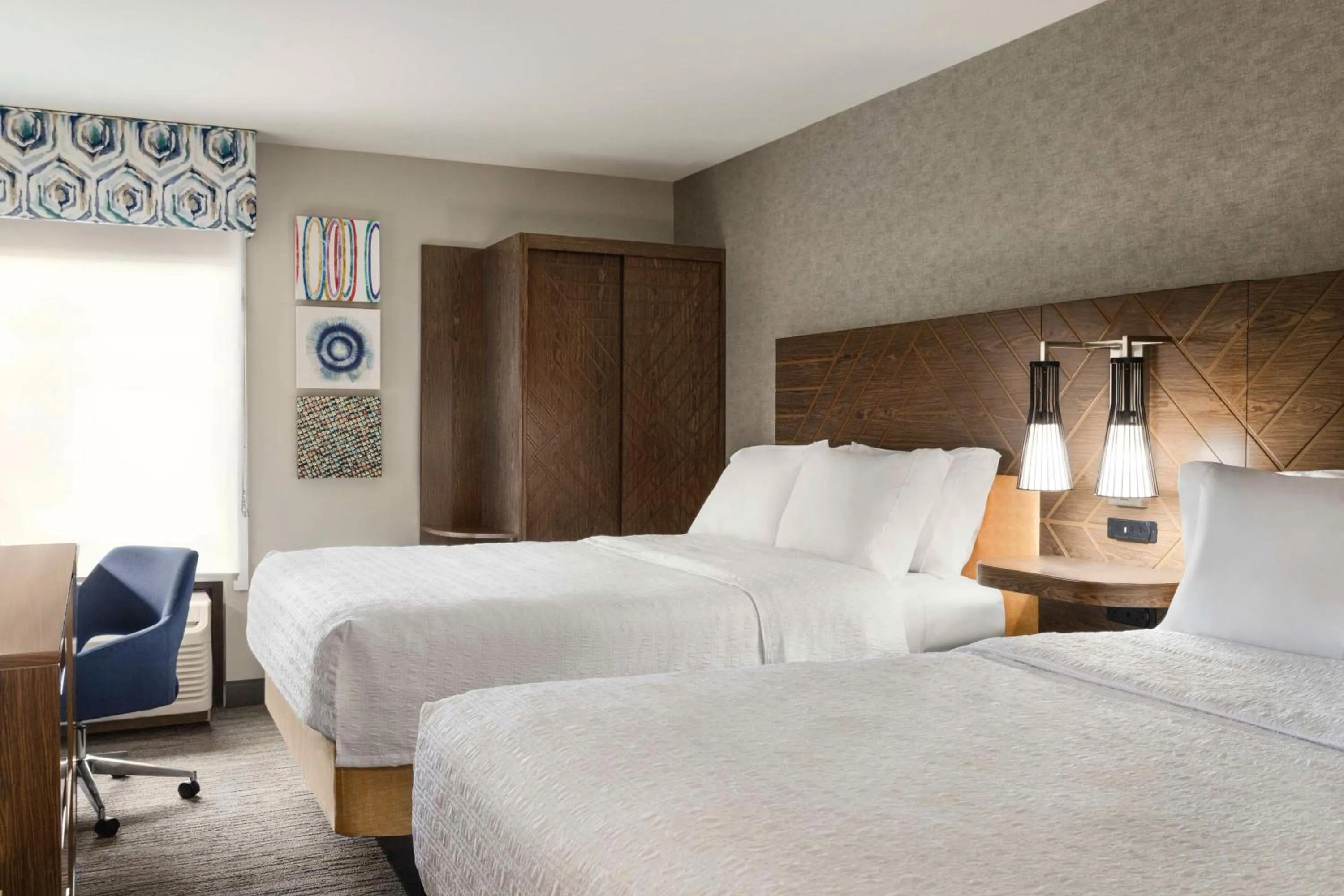 Room with Two Queen Beds - Non-Smoking in Hampton Inn Kansas City - Airport