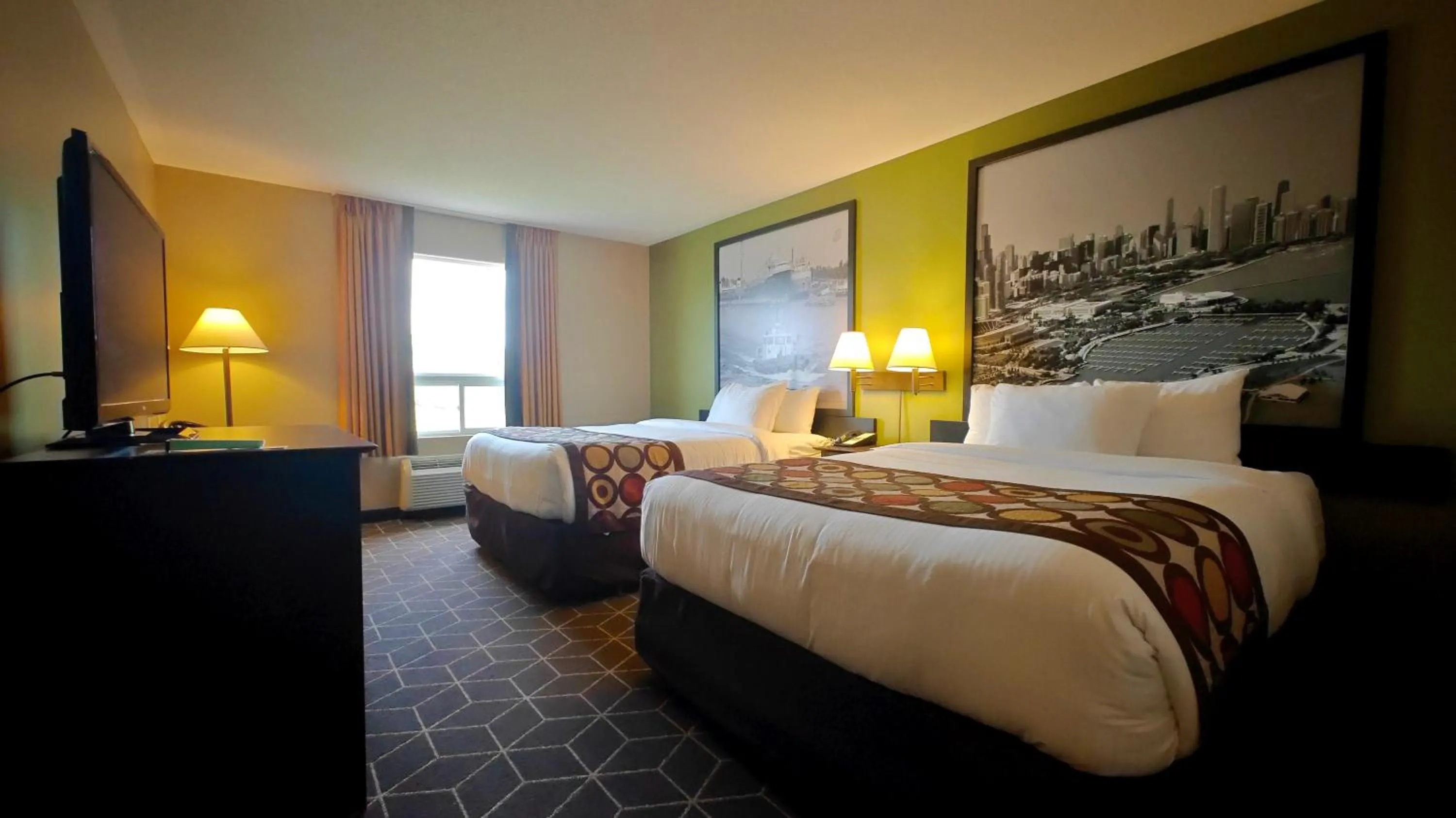 Queen Room with Two Queen Beds - Non-Smoking in Super 8 by Wyndham Midland