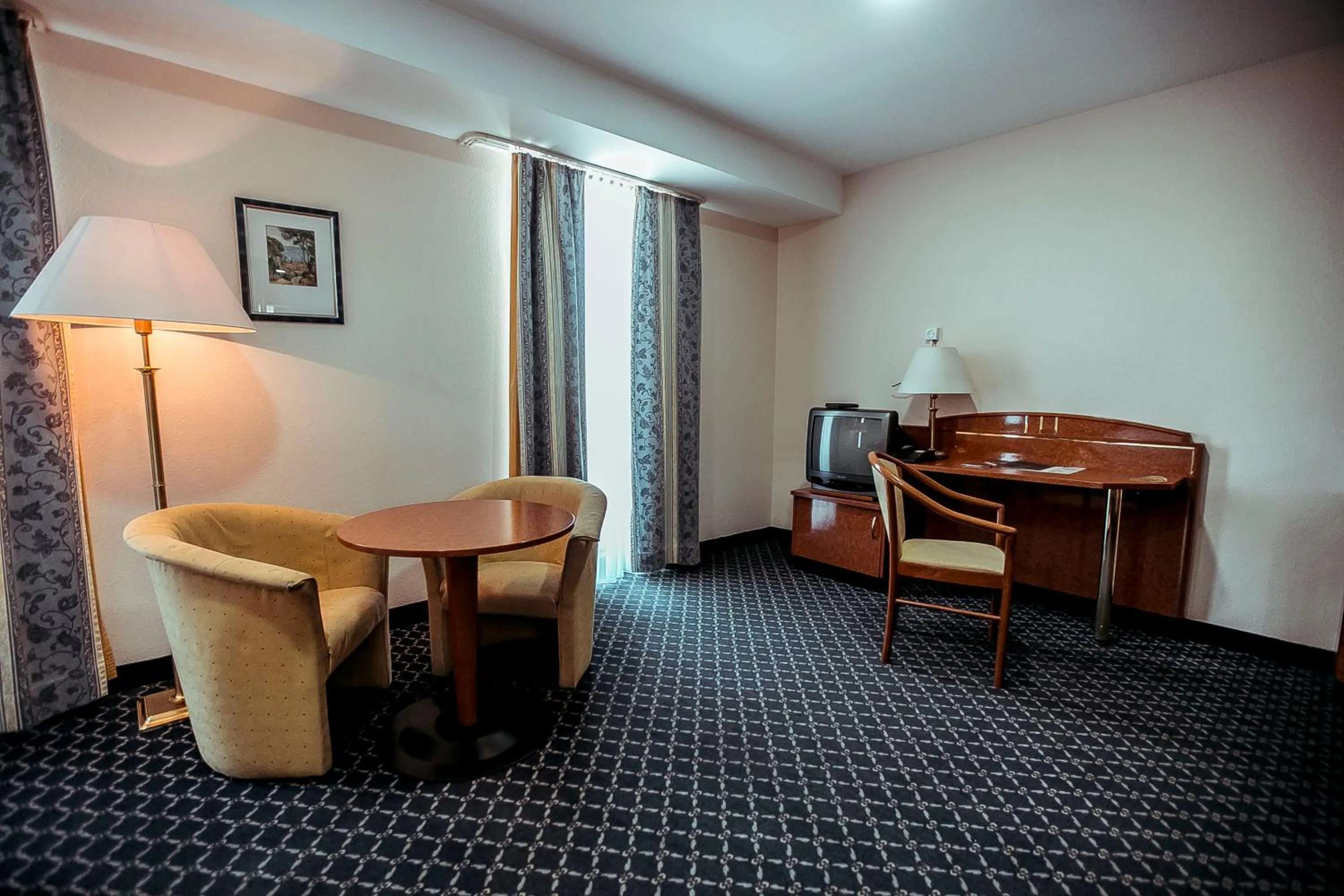 Comfort Twin Room in Shodlik Palace