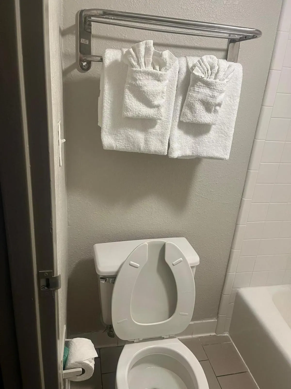 Double Room with Two Double Beds - Non-Smoking in Days Inn & Suites Mobile