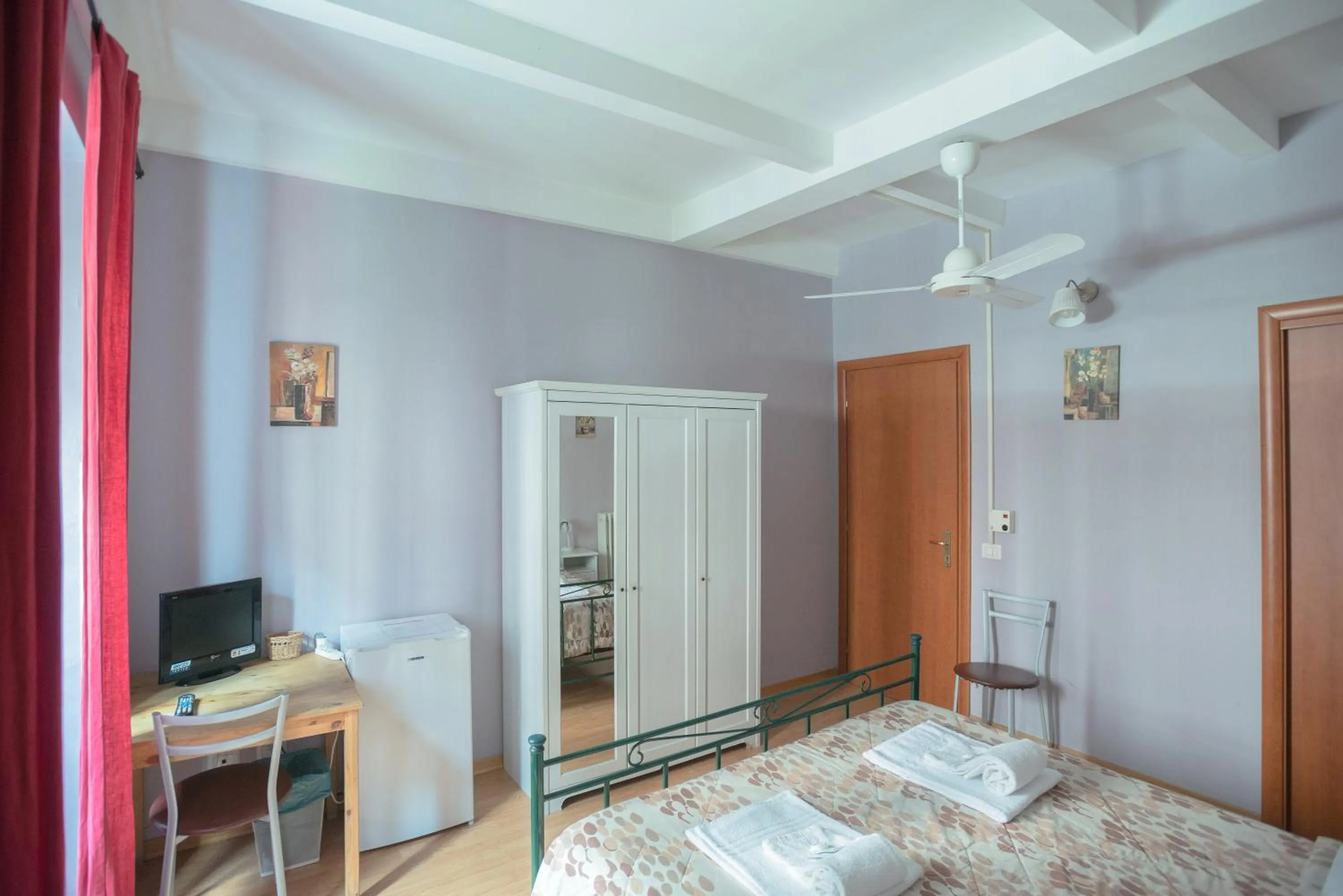 Double or Twin Room with Private Internal Bathroom in Gialel Guesthouse