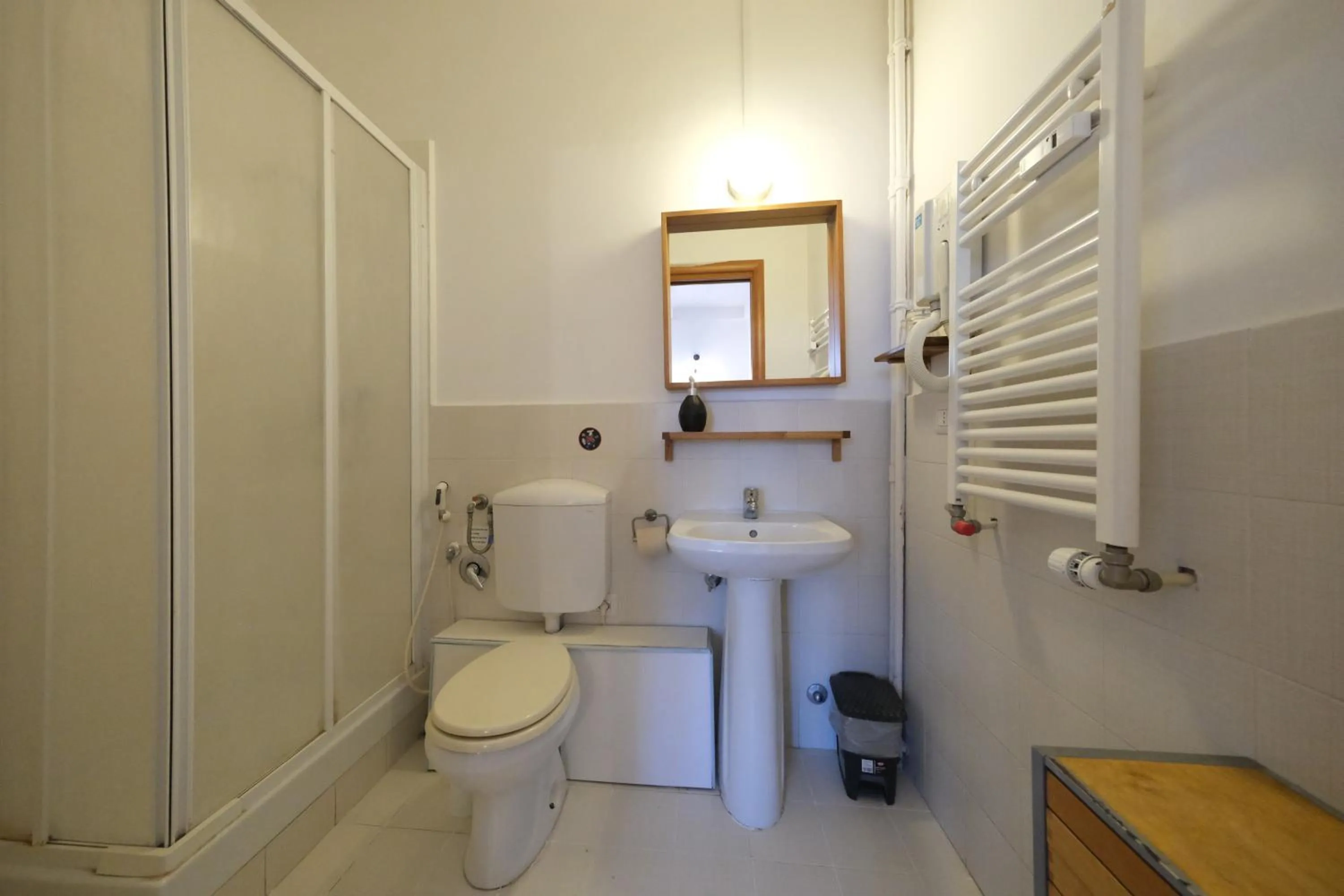 Double or Twin Room with Private Internal Bathroom in Gialel Guesthouse