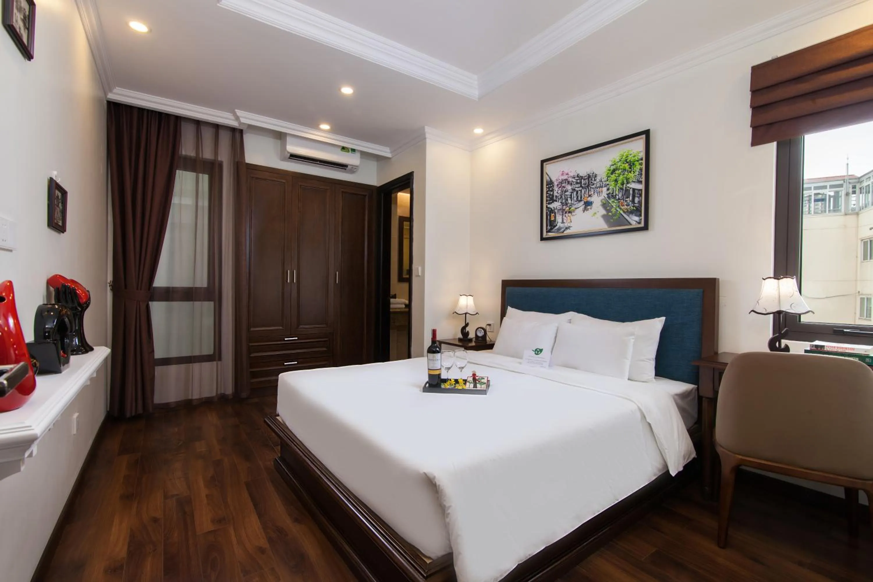  Grand Connecting Suite with Window in Hanoi Central Hotel & Residences