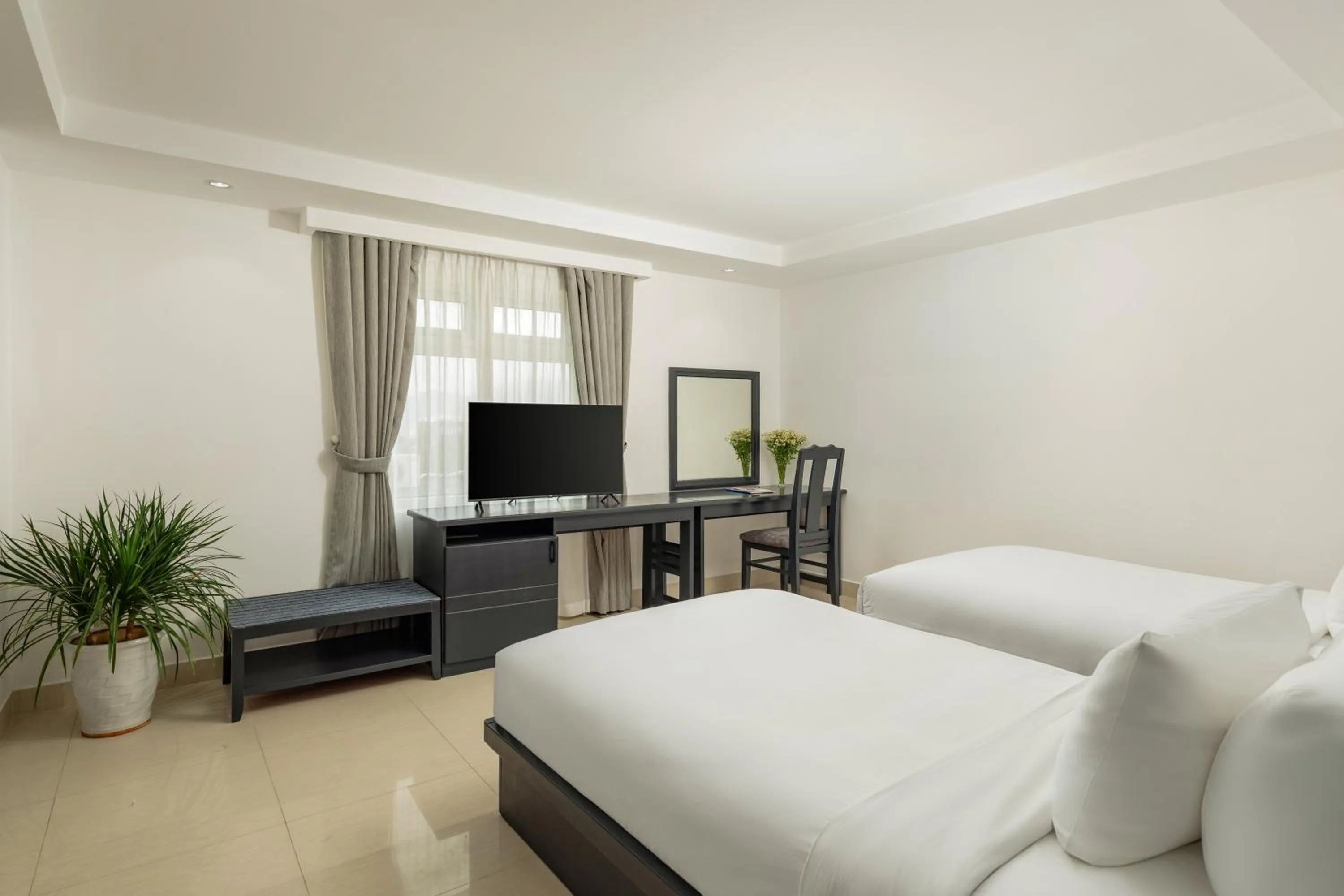 Superior Twin Room in Kay Hotel Han Riverfront