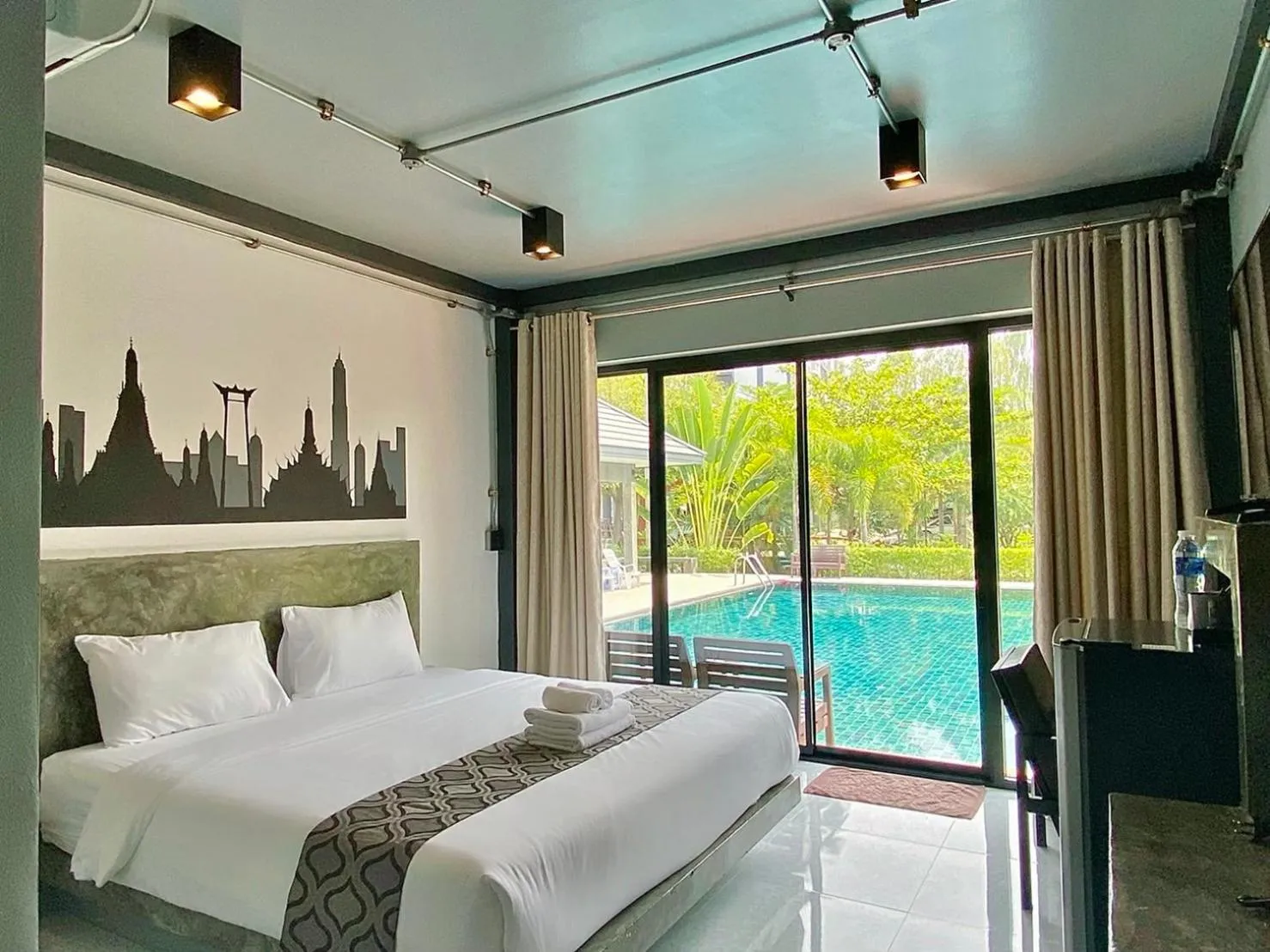 Double Room with Swimming Pool Access in Midtown Sukhothai