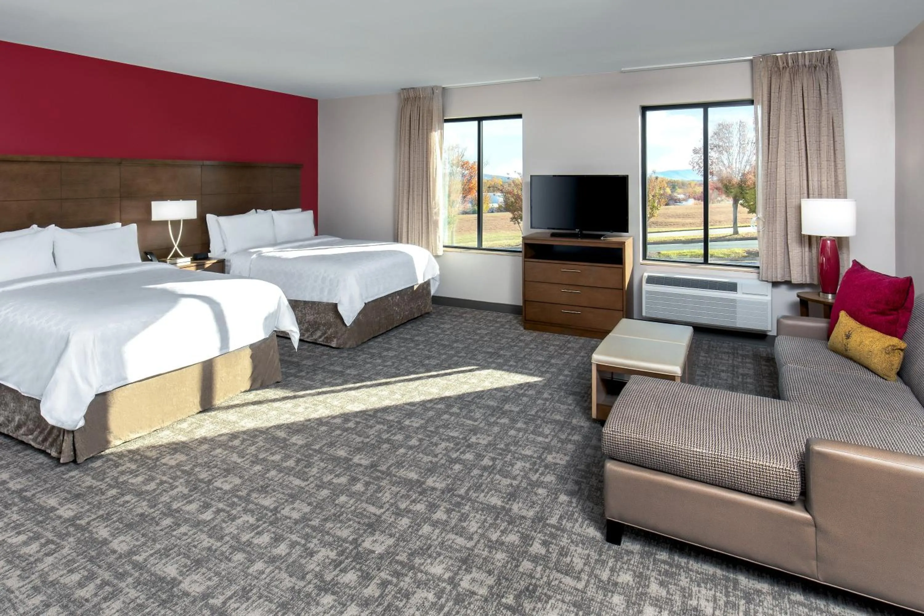 Studio Suite with Two Queen Beds in Staybridge Suites Charlottesville Airport by IHG